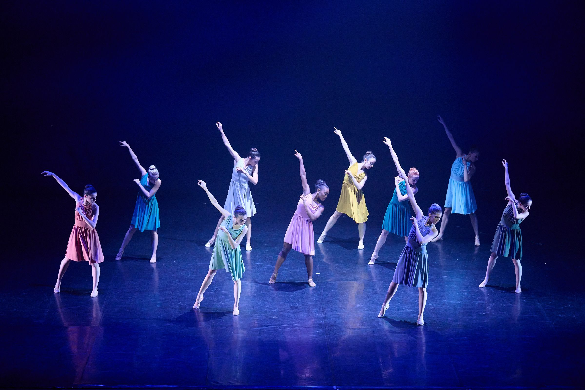 Joburg Ballet in Dane Hurst's <i>Resonance</i> © Lauge Sorensen