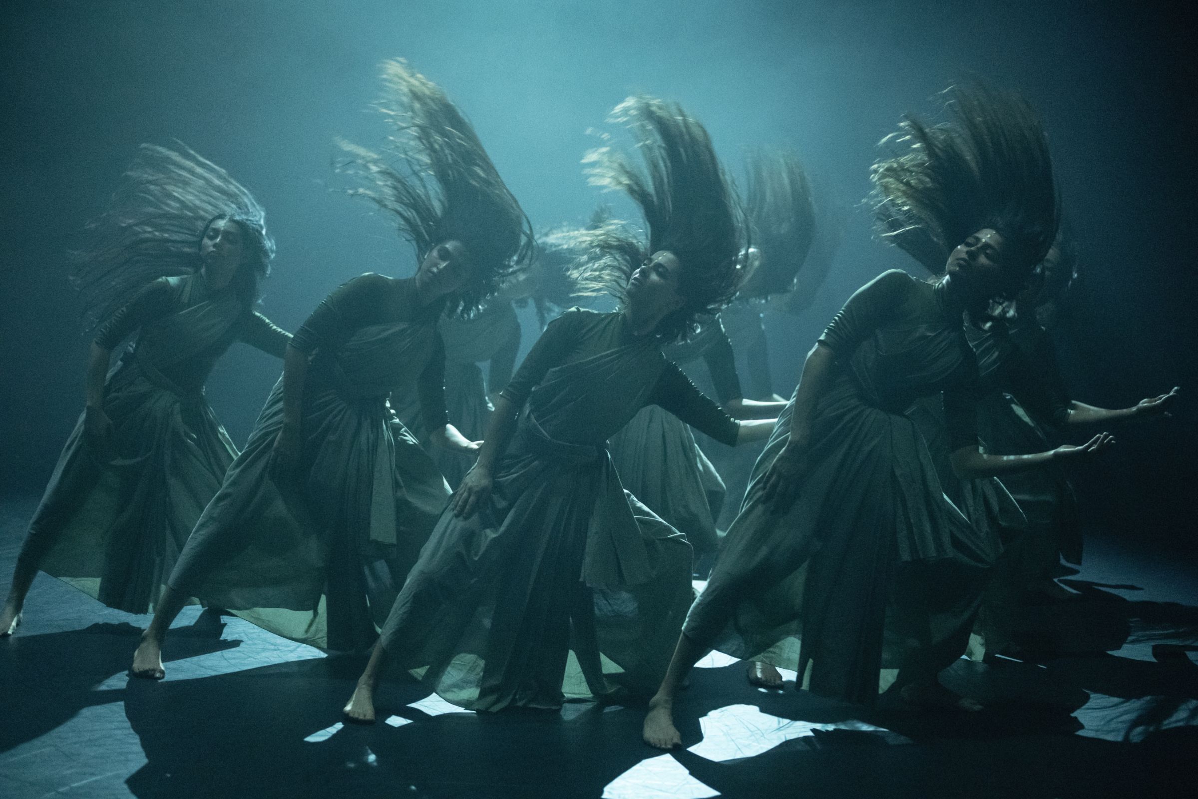 Akram Khan Company in his <i>Thikra: Night of Remembering</i> &copy; Camilla Greenwell