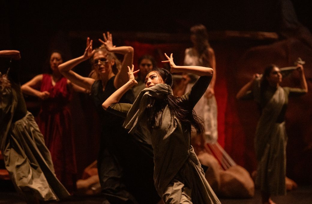 Akram Khan Company in his <i>Thikra: Night of Remembering</i> &copy; Camilla Greenwell