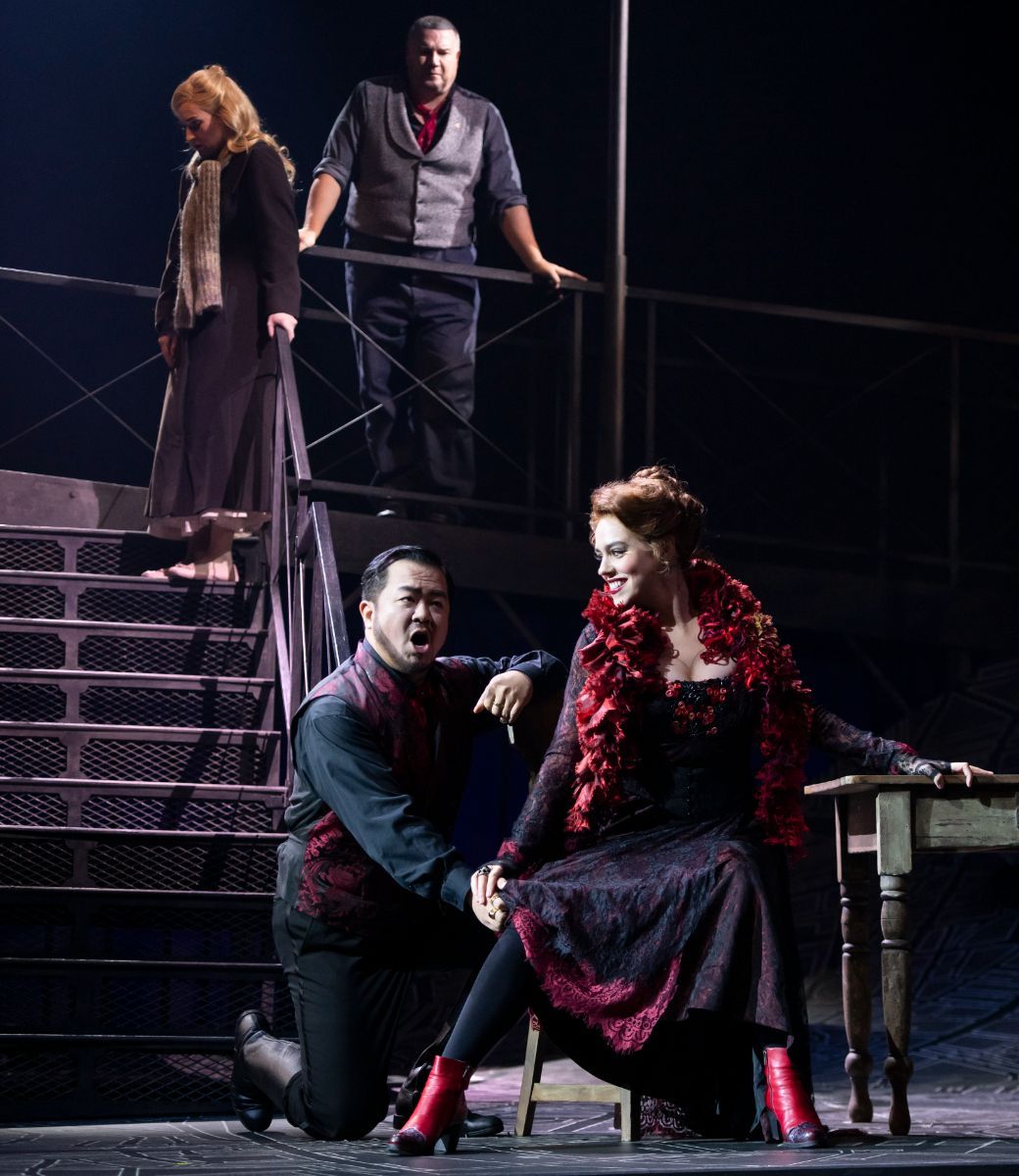 Sarah Dufresne (Gilda), Michael Chioldi (Rigoletto), Yongzhao Yu (Duke), Emma Parkinson (Maddalena) &copy; Emily Cooper