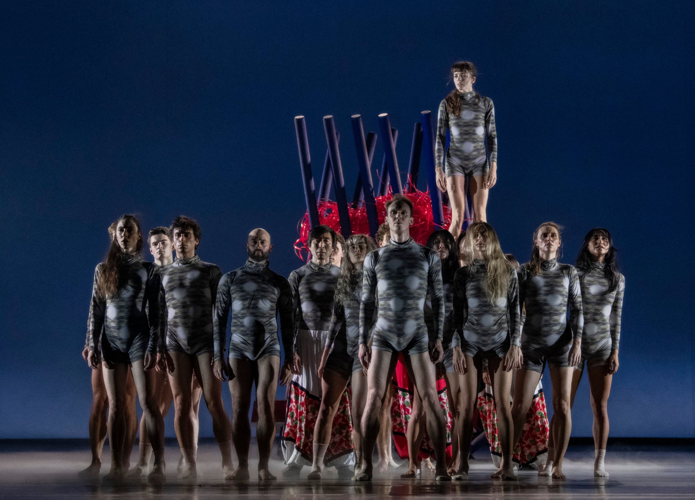 Norwegian National Ballet in <i>Láhppon/Lost</i> &copy; Erik Berg