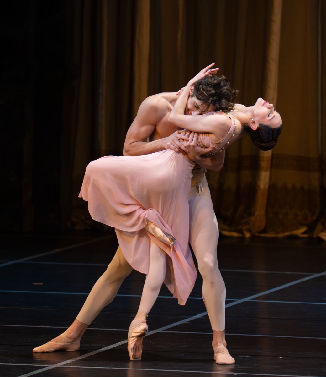 Jan Spunda as Romeo and Anna Ol as Juliet in Rudi van Dantzig's <i>Romeo and Juliet</i> © Dutch National Ballet, Altin Kaftira