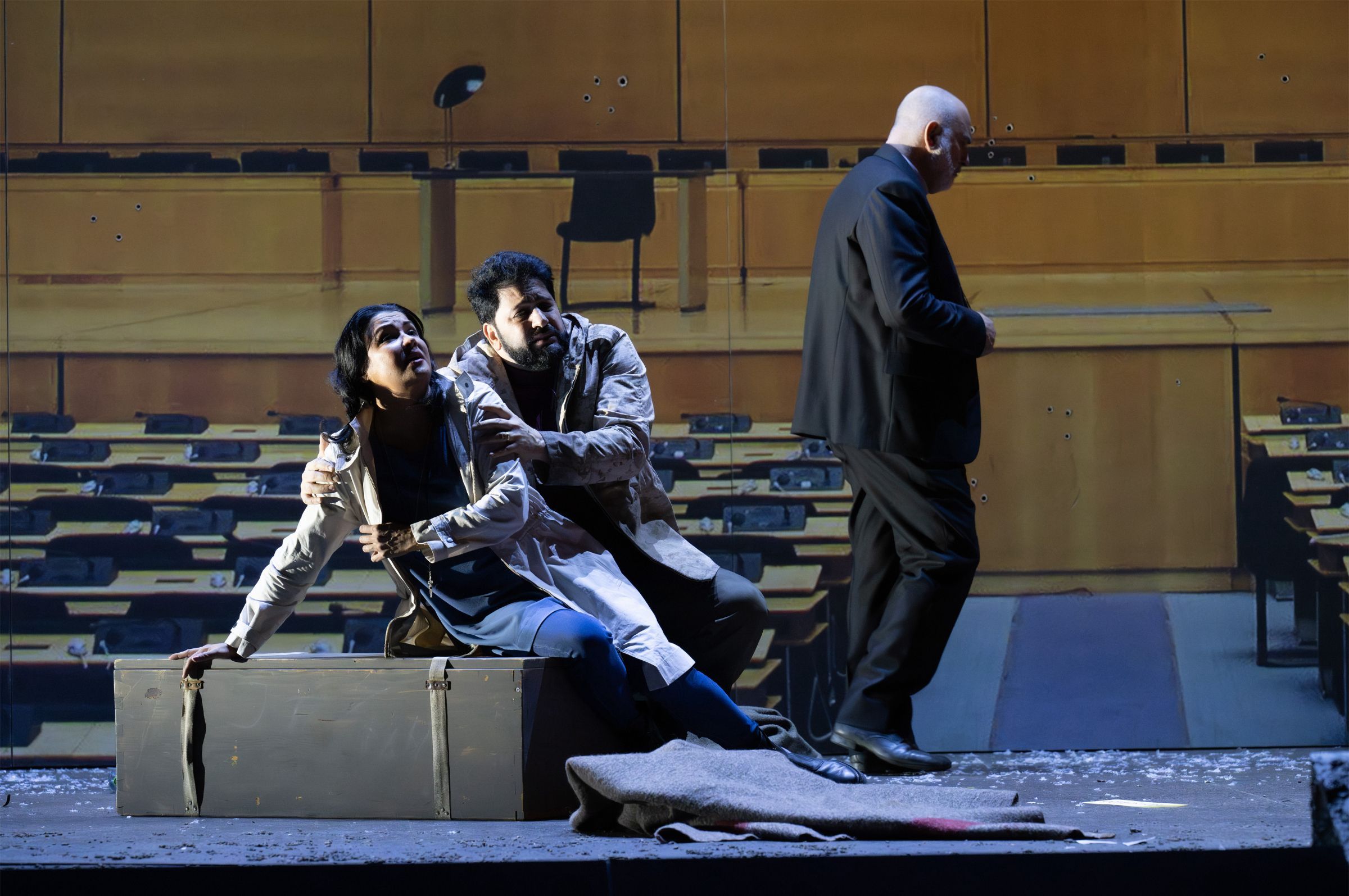 Anna Netrebko (Leonora), Yusif Eyvazov (Don Alvaro) und Michele Pertusi (Padre Guardiano) © Monika Rittershaus