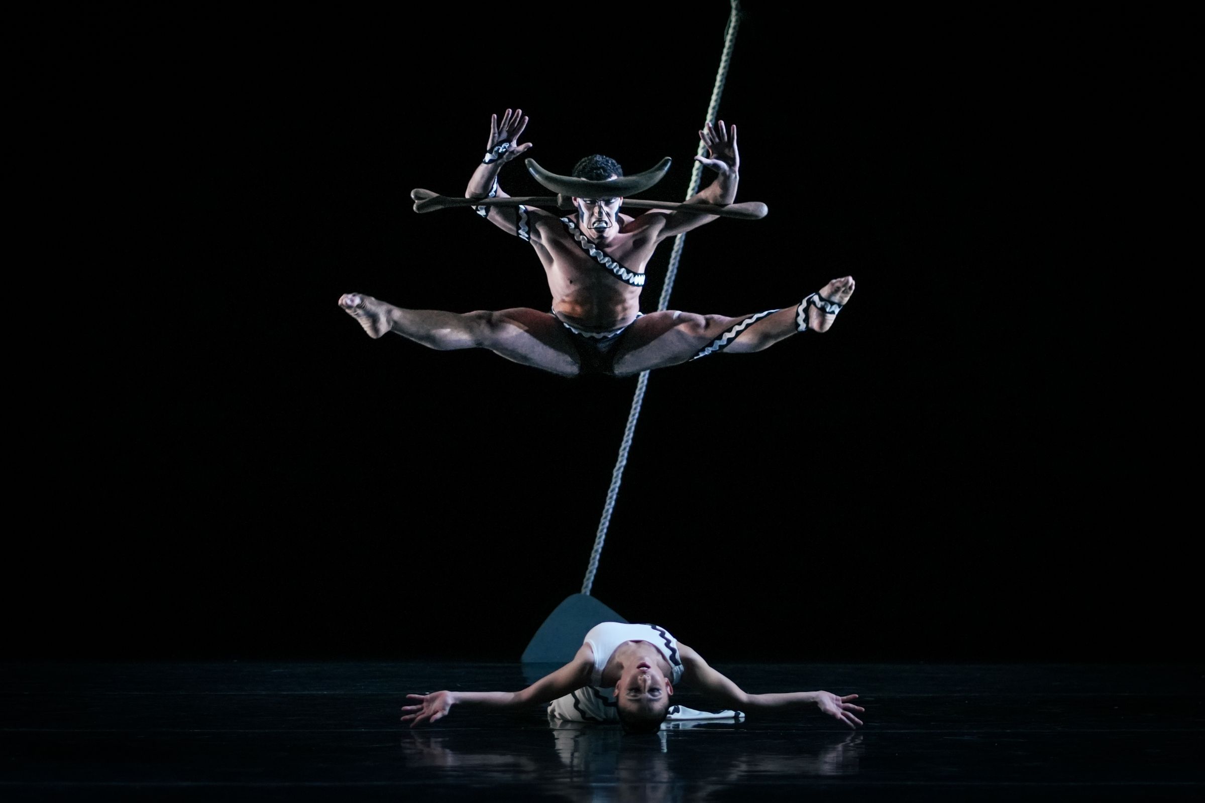 Antonio Leone et So Young An dans <i>Errand into the Maze</i> &copy; Isabella Pagano