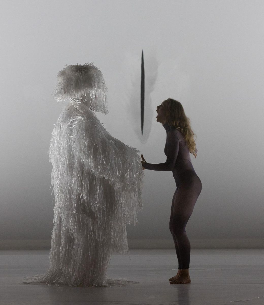 Billy Barry and Vivian Pakkanen in Andrea Miller's <i>MOTHER</i> © Dan Chen