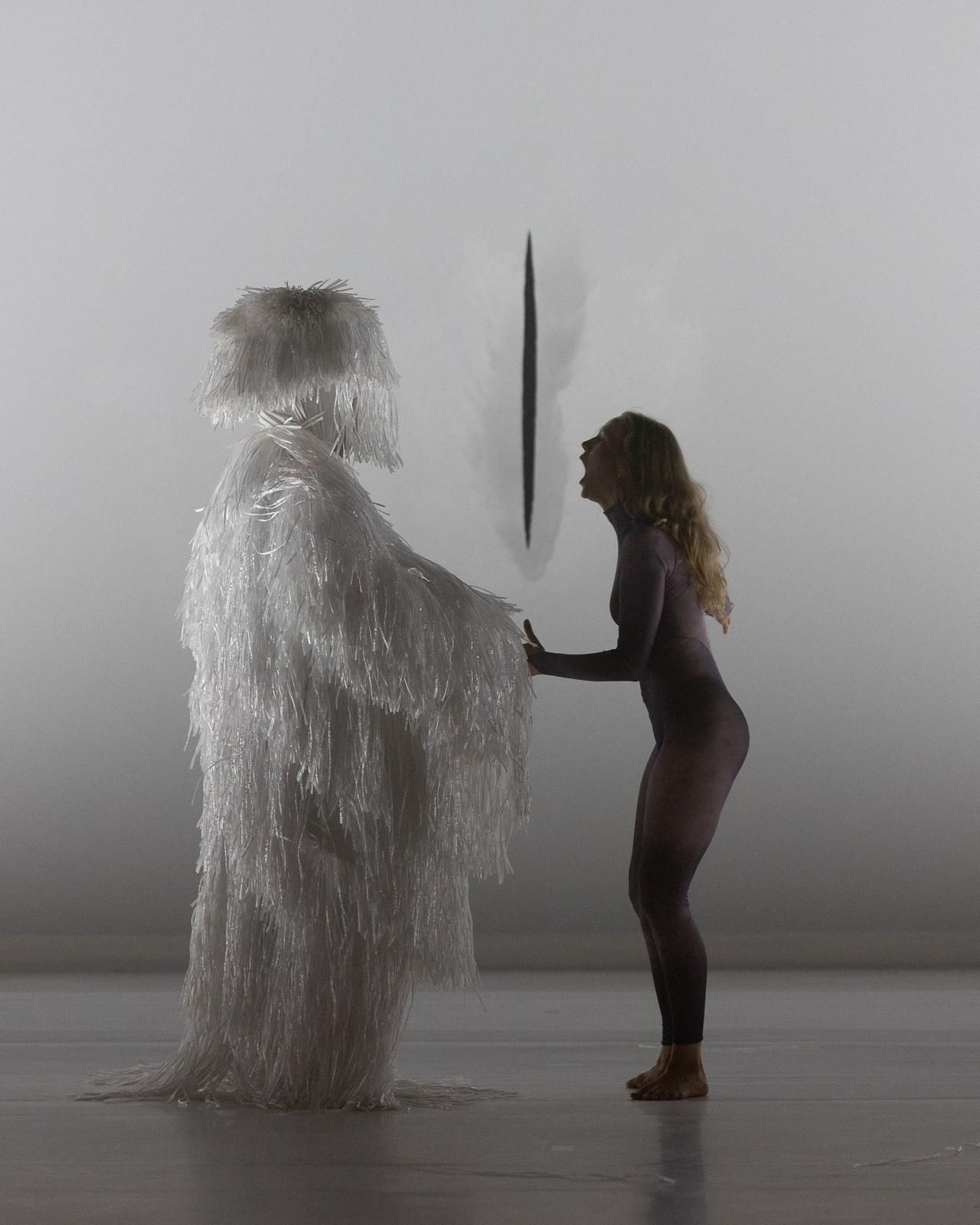 Billy Barry and Vivian Pakkanen in Andrea Miller's <i>MOTHER</i> © Dan Chen