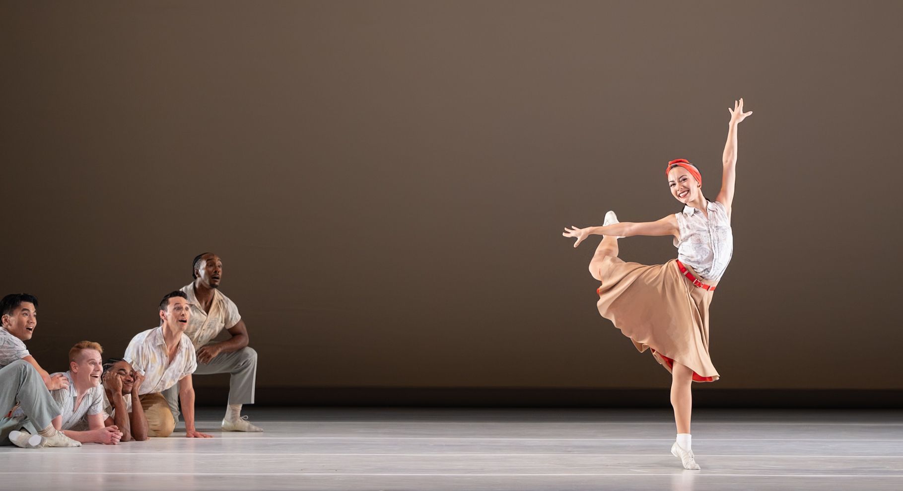 Payton Primer and Paul Taylor Dance Company in <i>Company B</i> &copy; Ron Thiele