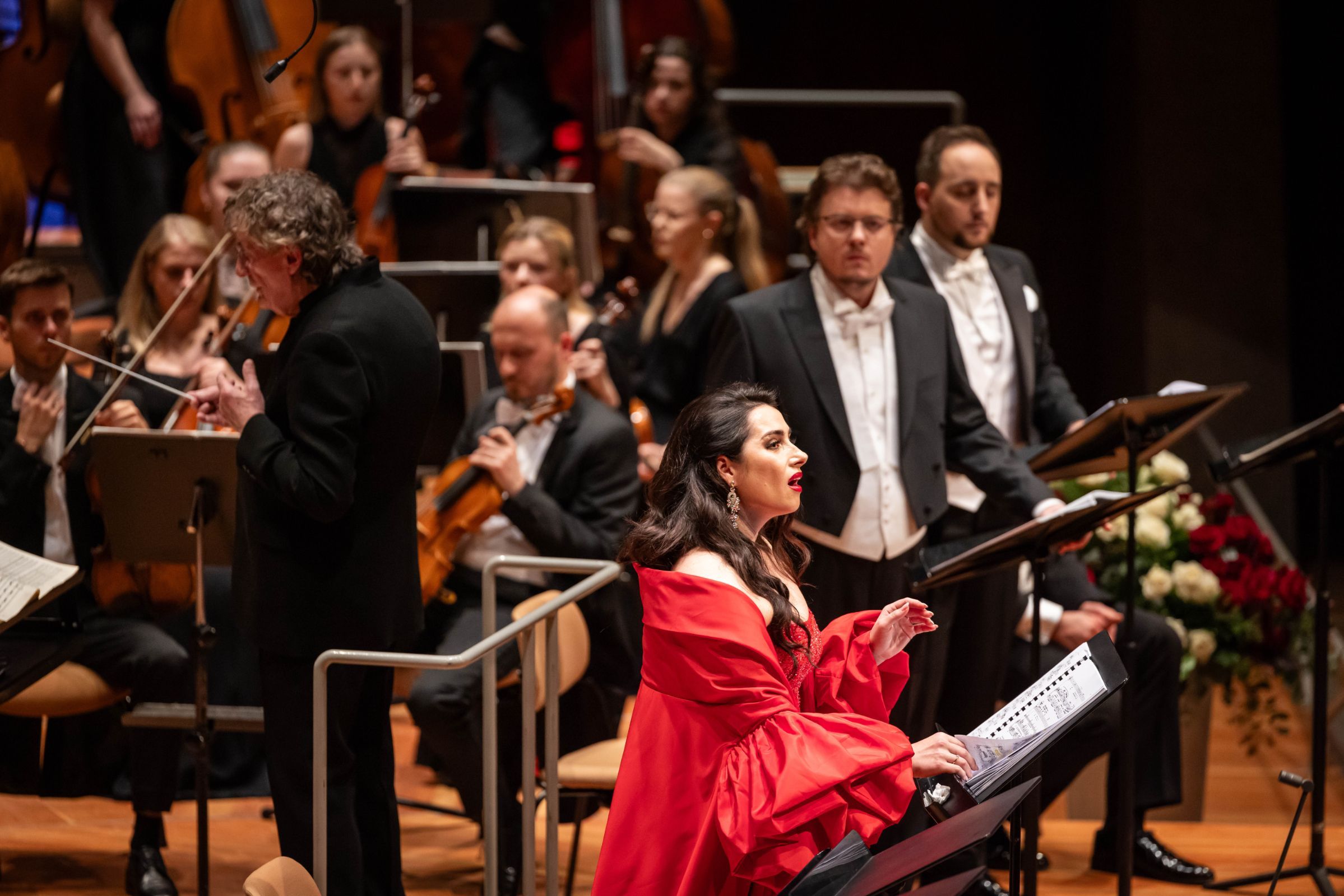 Ruslana Koval (foreground), Szymon Mechliński and Piotr Kalina © Bartek Barczyk | Poznań Opera House