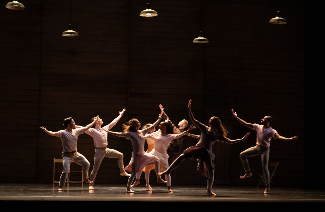 Paul Taylor Dance Company in <i>Speaking in Tongues</i> © Steven Pisano
