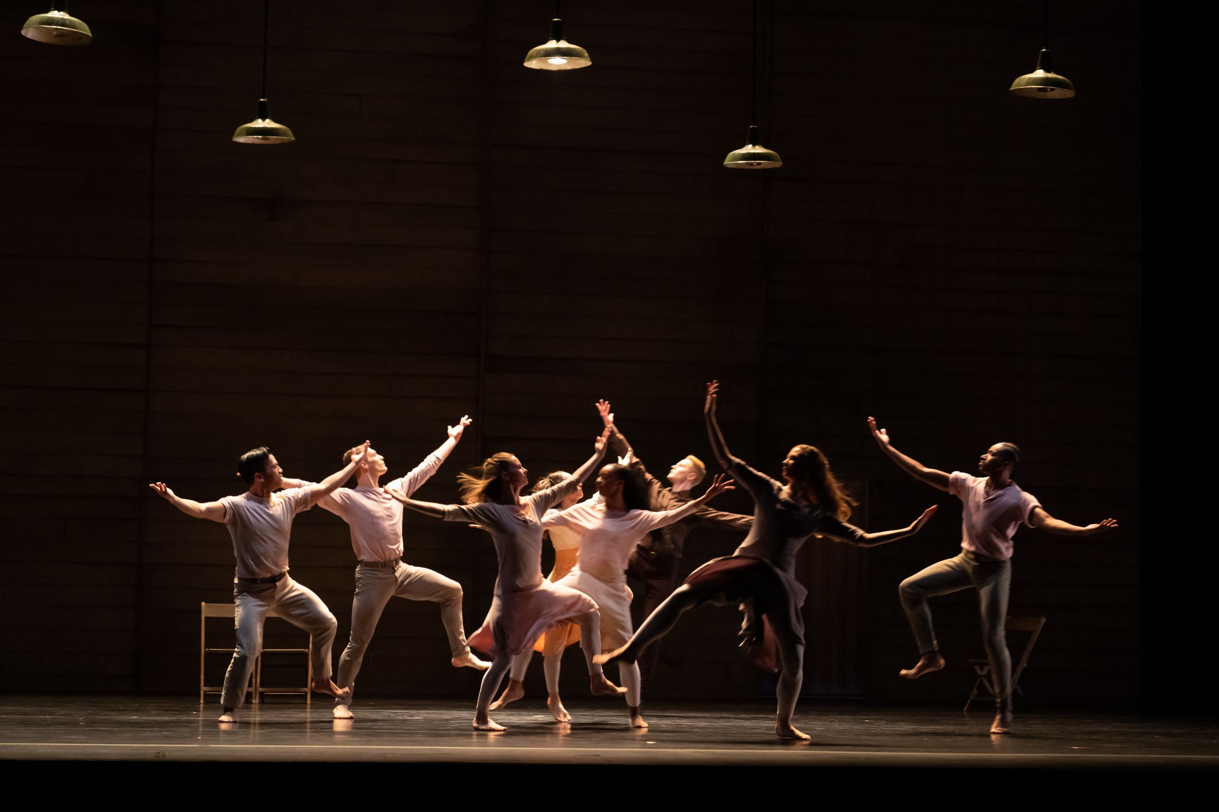 Paul Taylor Dance Company in <i>Speaking in Tongues</i> © Steven Pisano