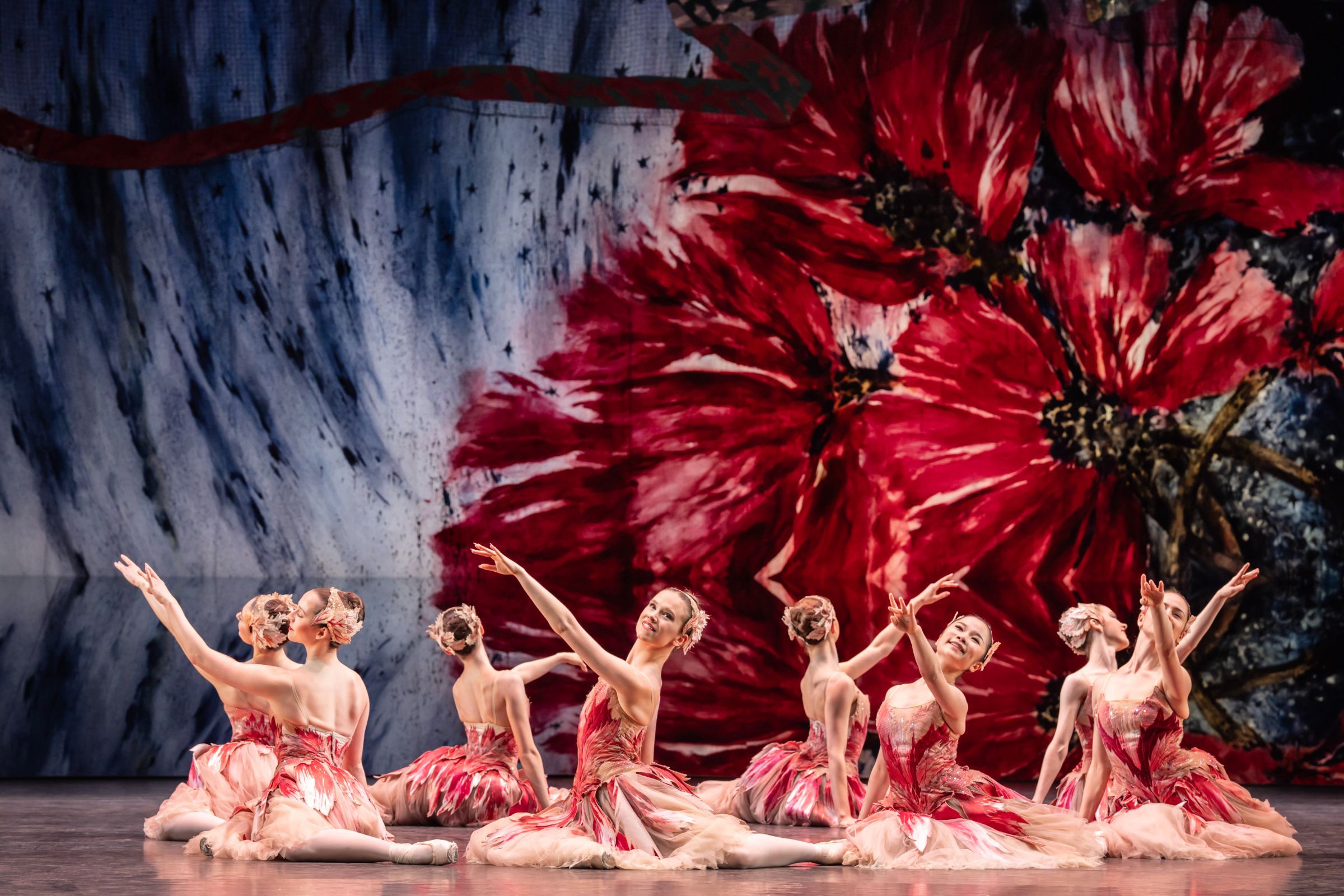 Birmingham Royal Ballet in the Waltz of the Flowers in <i>The Nutcracker</i> at the Royal Albert Hall © Johan Persson