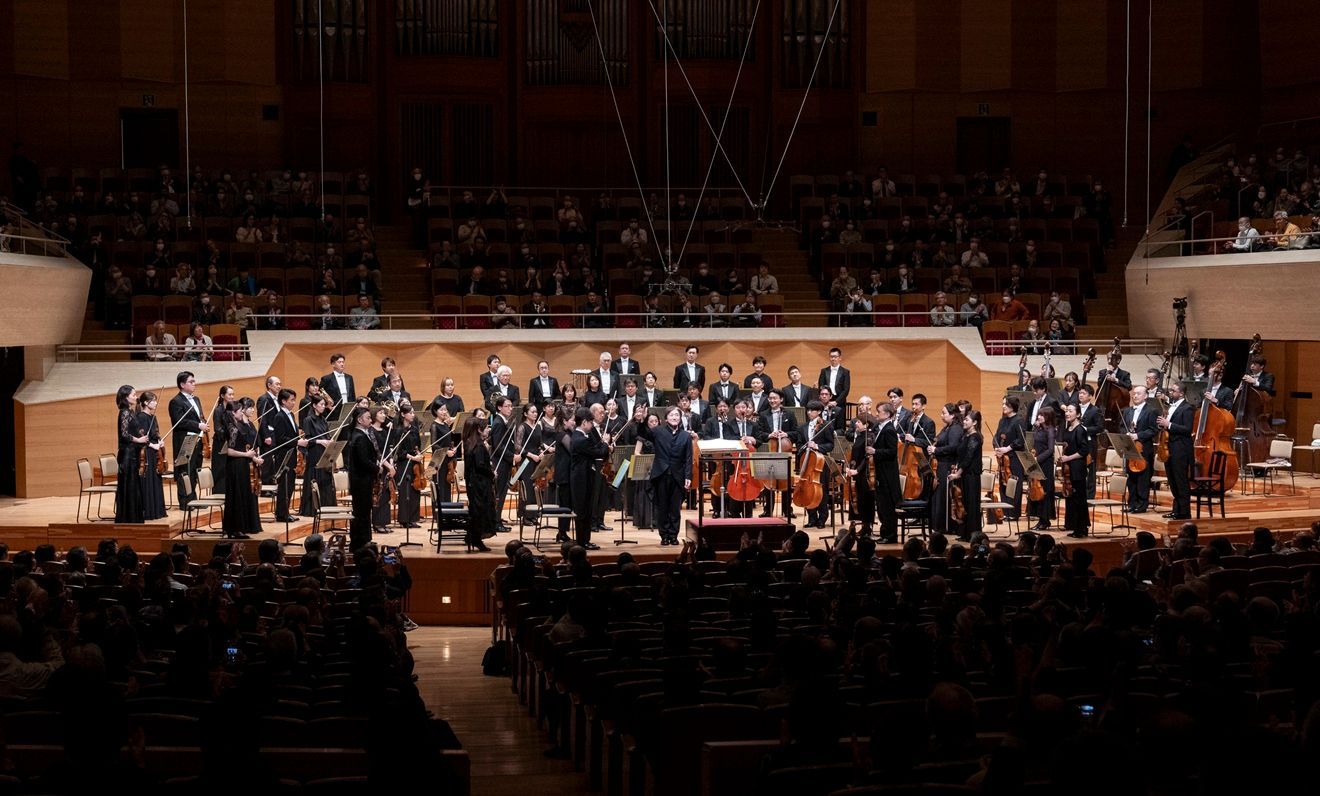 Tokyo Metropolitan Symphony Orchestra and Kazushi Ono © Rikimaru Hotta