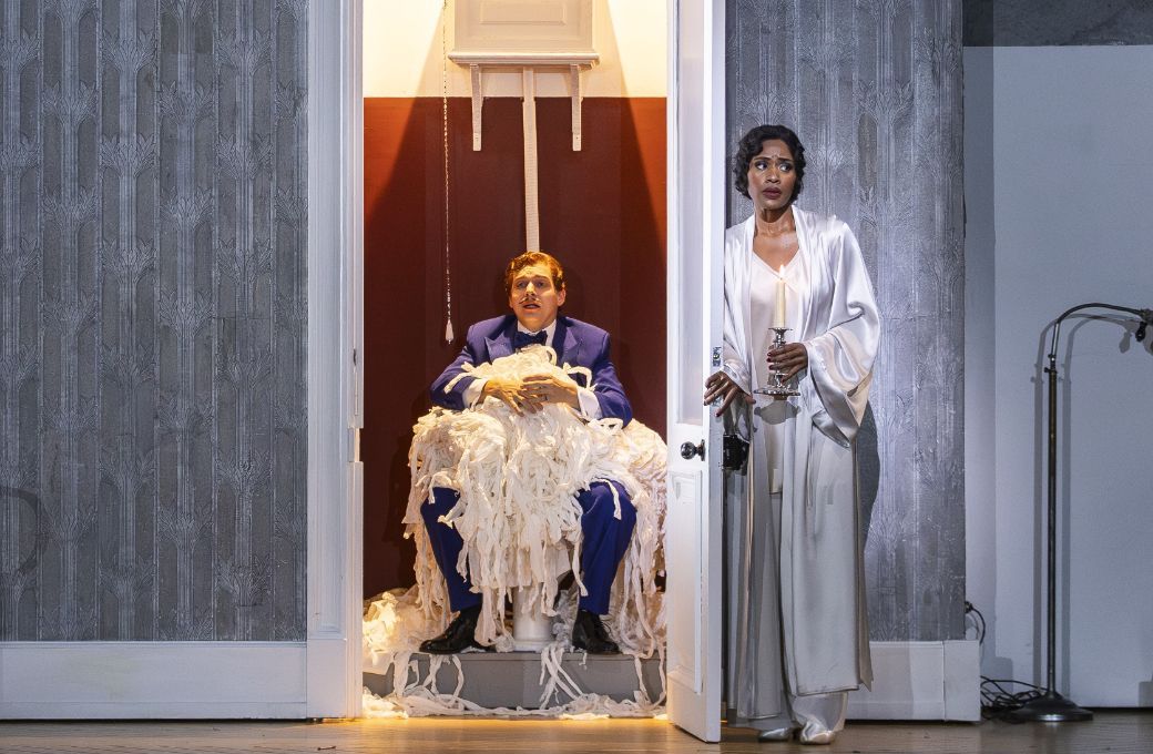 Hugh Cutting (Arsace) and Nardus Williams (Partenope) © Lloyd Winters