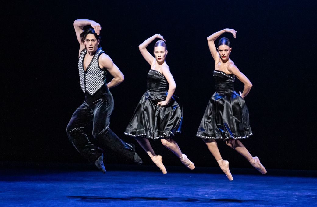 Giorgi Poskhishvili, Kira Hilli and Lore Zonderman in Alexei Ratmansky's <i>Trio Kagel</i> © Steven Pisano
