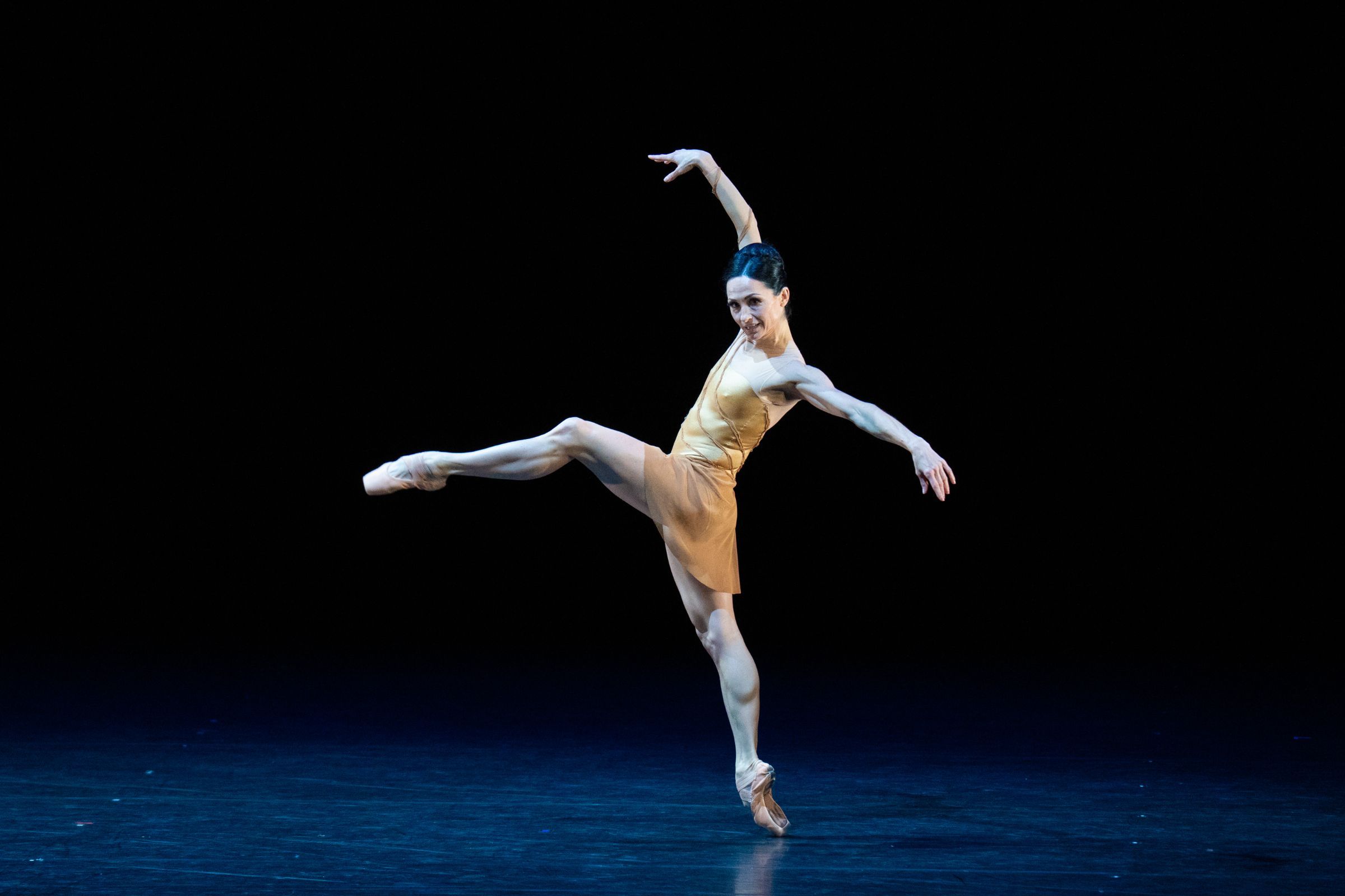Anna Tsygankova in Mthuthuzeli November's <i>Thando</i> &copy; Altin Kaftira