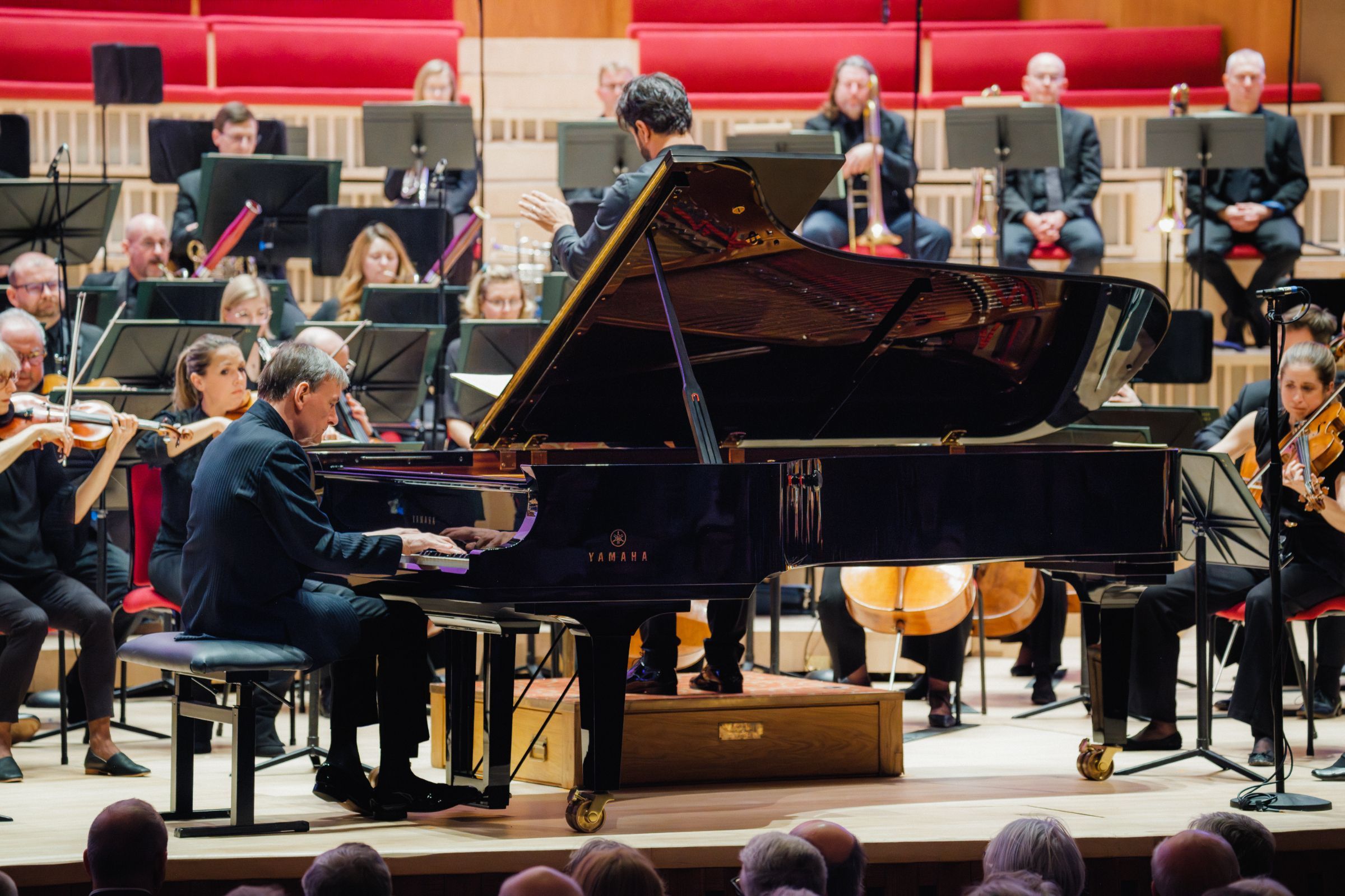 Sir Stephen Hough, Domingo Hindoyan and the RLPO &copy; Gary William Smith