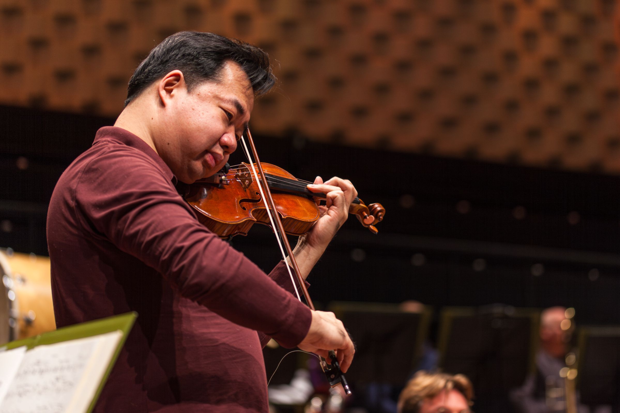 Ning Feng in rehearsal with the Bournemouth Symphony Orchestra © Bournemouth Symphony Orchestra