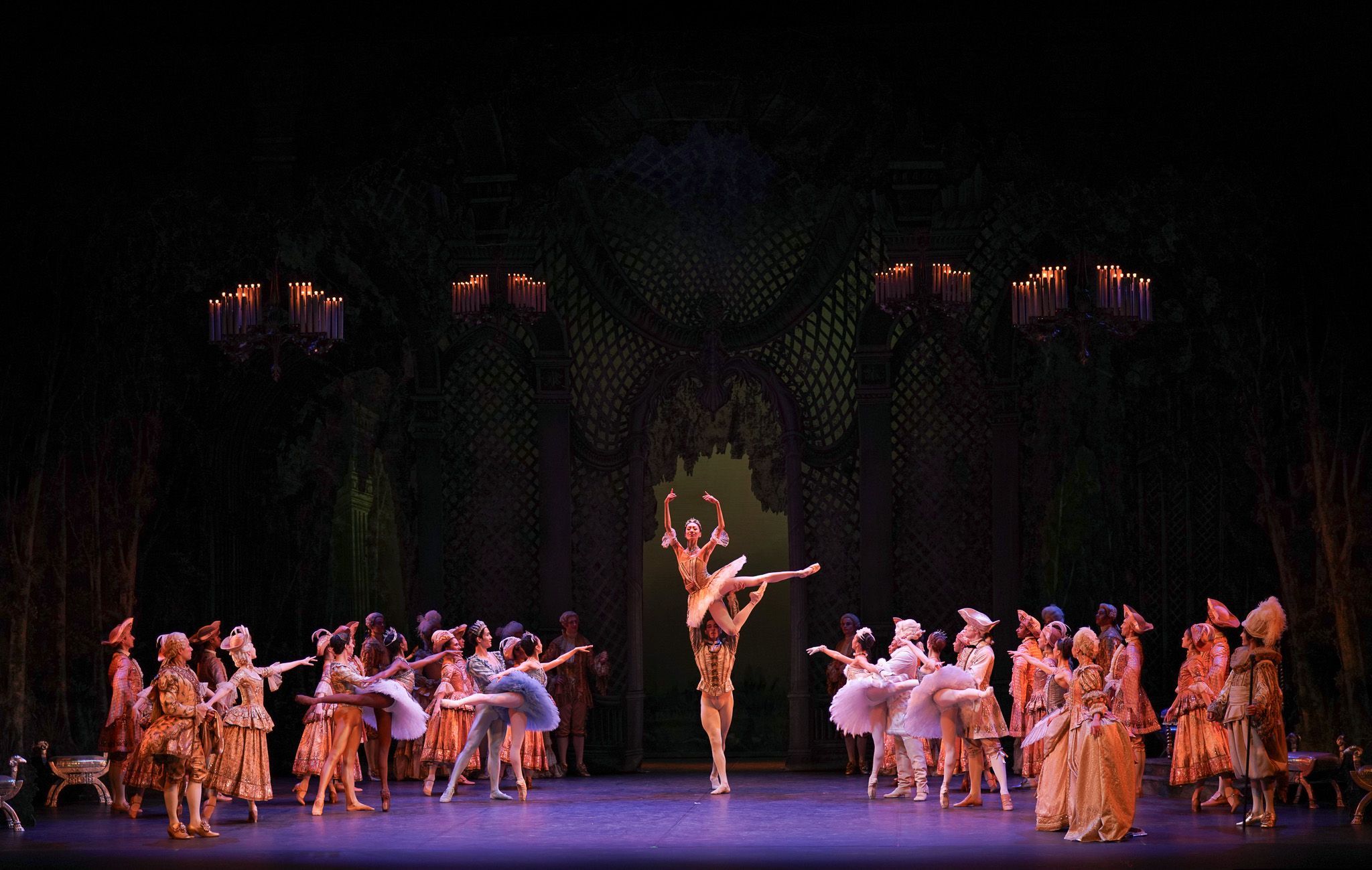 English National Ballet in Act 3 of Sir Kenneth MacMillan's <i>The Sleeping Beauty</i> &copy; Isabella Turolla