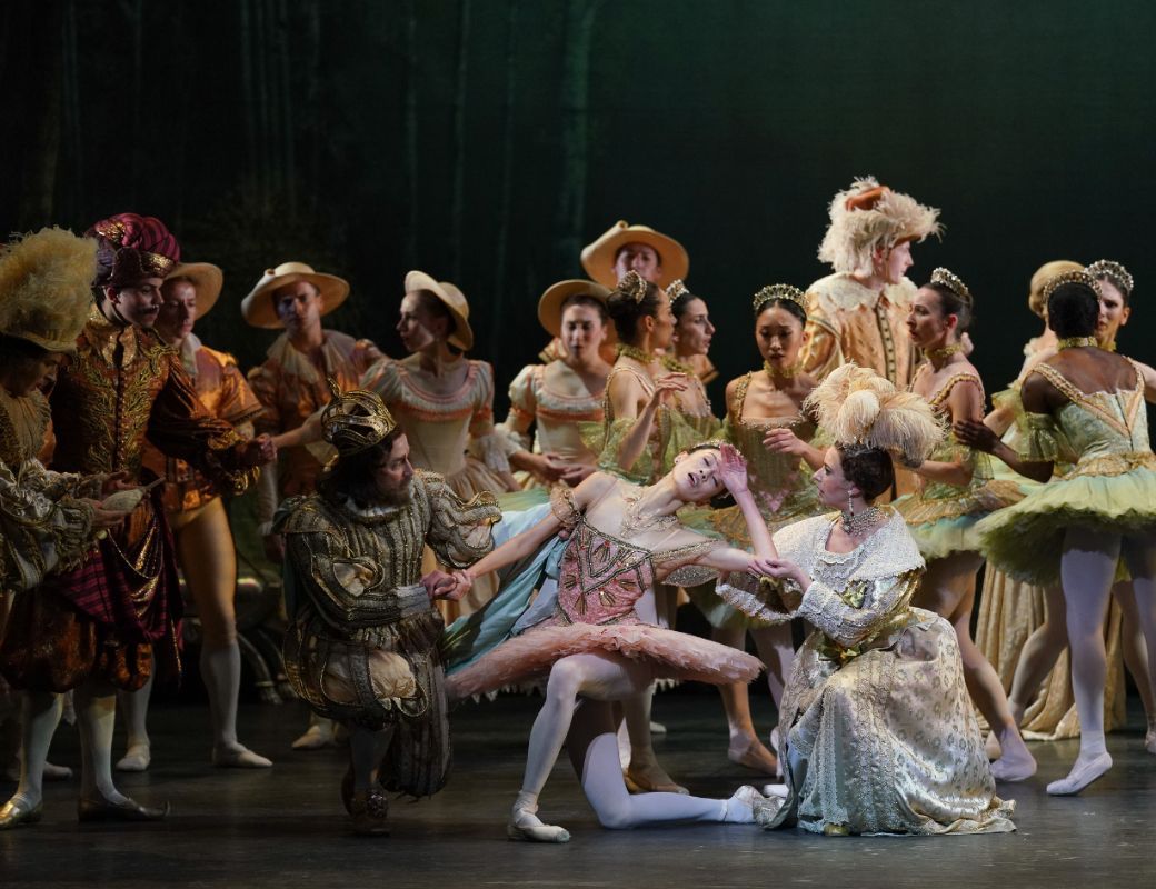 Sangeun Lee as Aurora with English National Ballet in Sir Kenneth MacMillan's <i>The Sleeping Beauty</i> &copy; Isabella Turolla