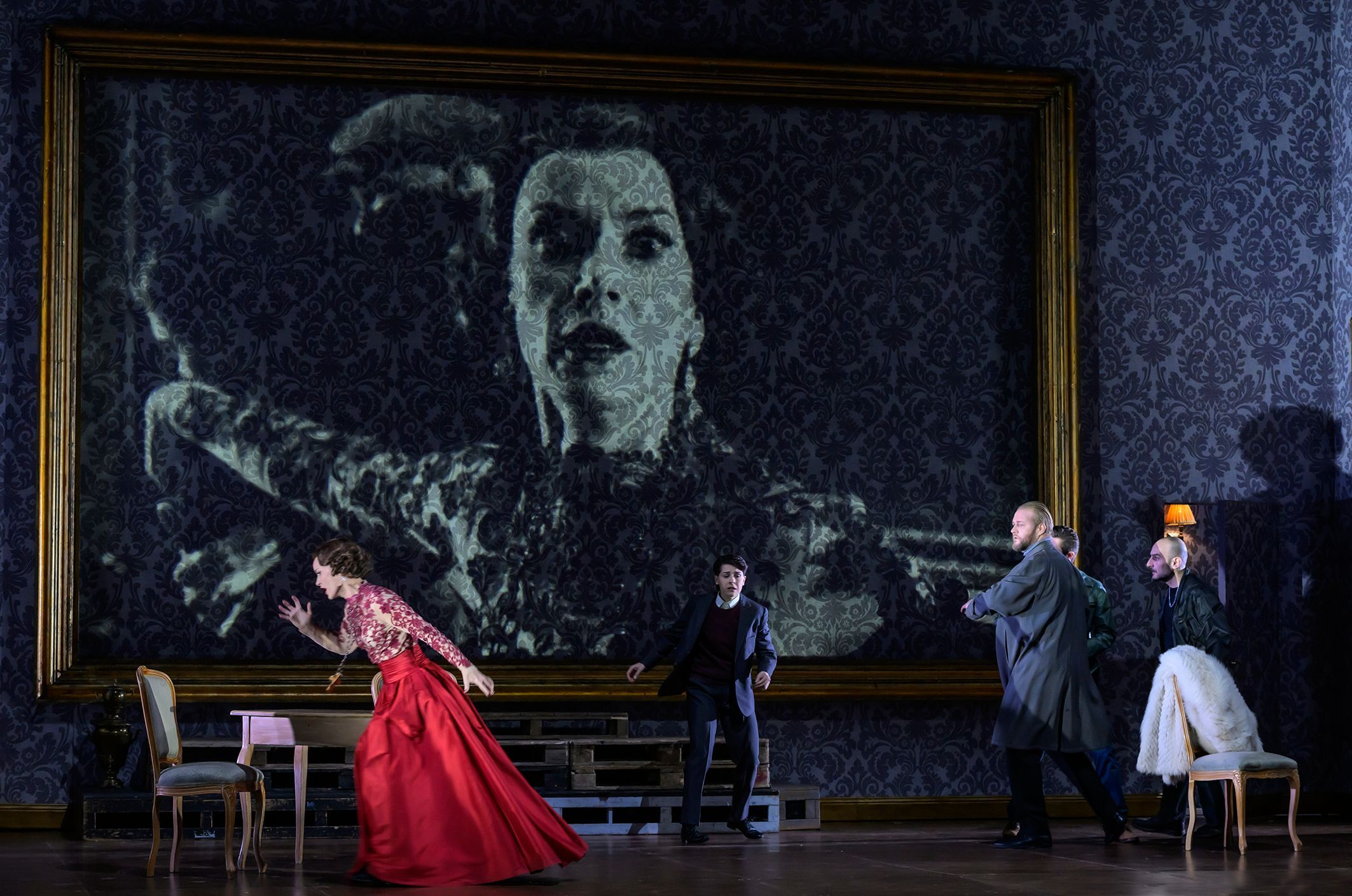 Vida Miknevičiūtė (Fedora), Arianna Manganello (Dmitri) and Tobias Kehrer (Grech) © Bettina Stöß