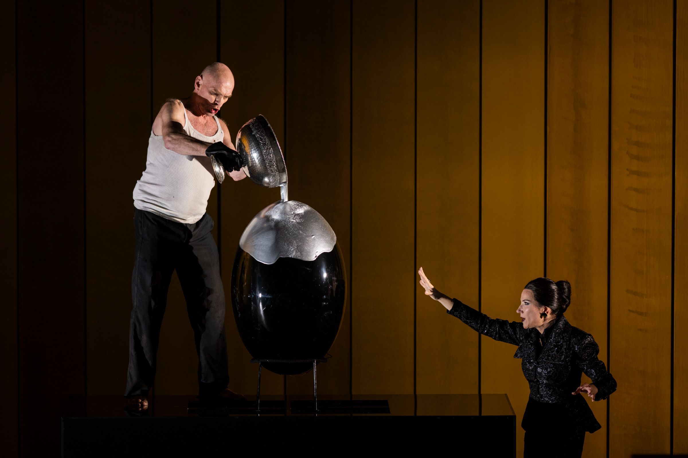Tómas Tómasson (Telramund) and Ekaterina Gubanova (Ortrud) &copy; Fabrizio Sansoni | Teatro dell'Opera di Roma