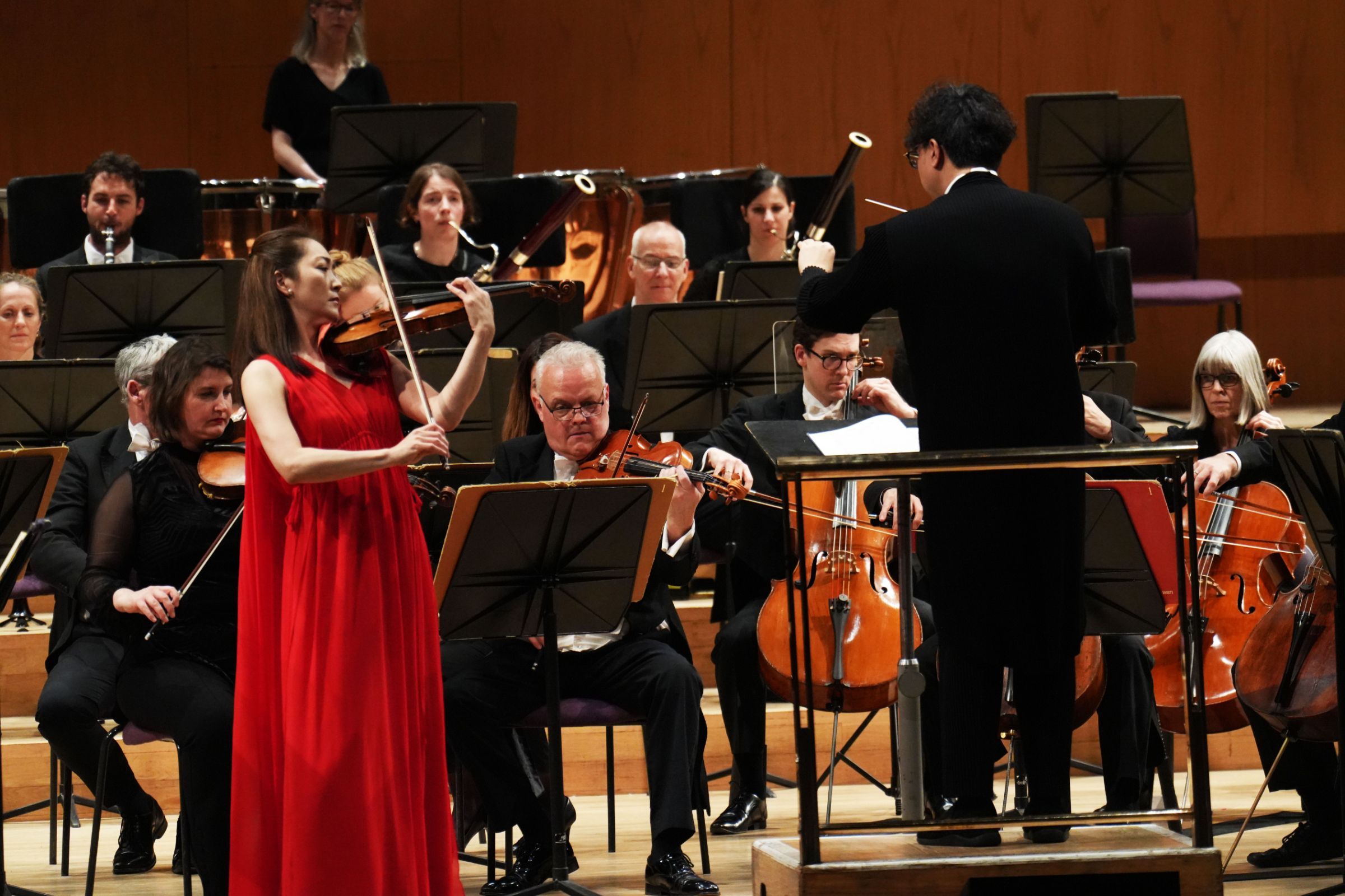 Akiko Suwanai, Kahchun Wong and The Hallé &copy; Alex Burns | The Hallé