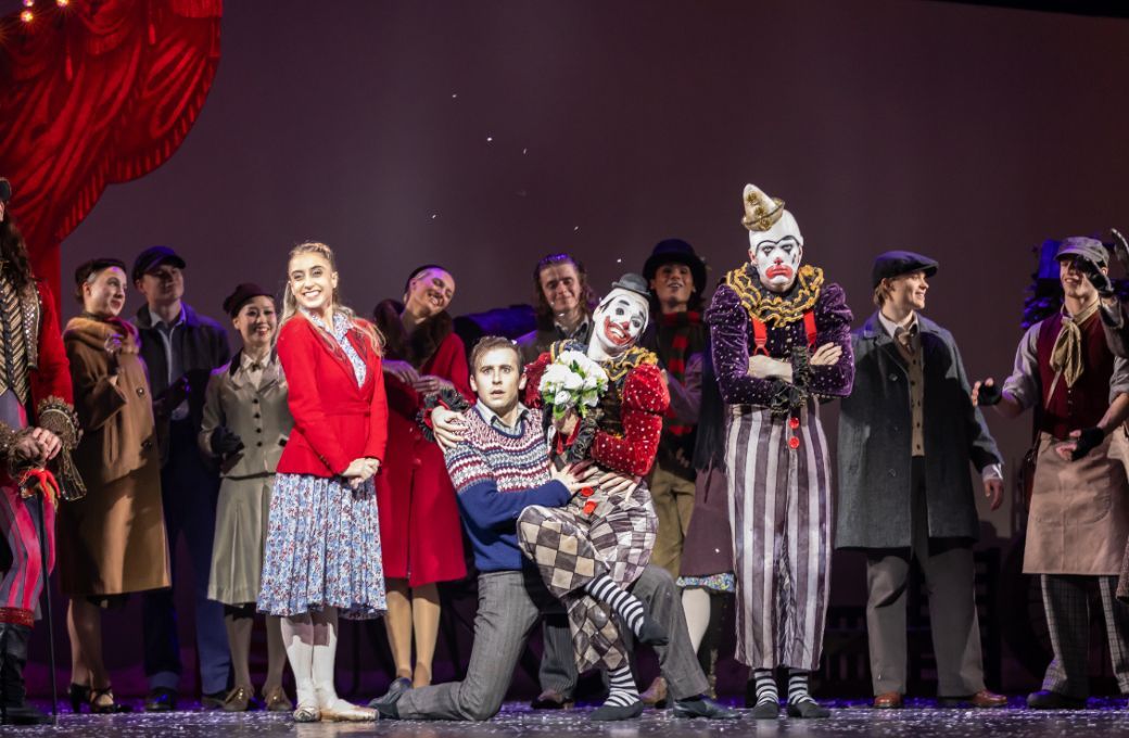 Scottish Ballet in Christopher Hampson's <i>The Snow Queen</i> &copy; Andy Ross