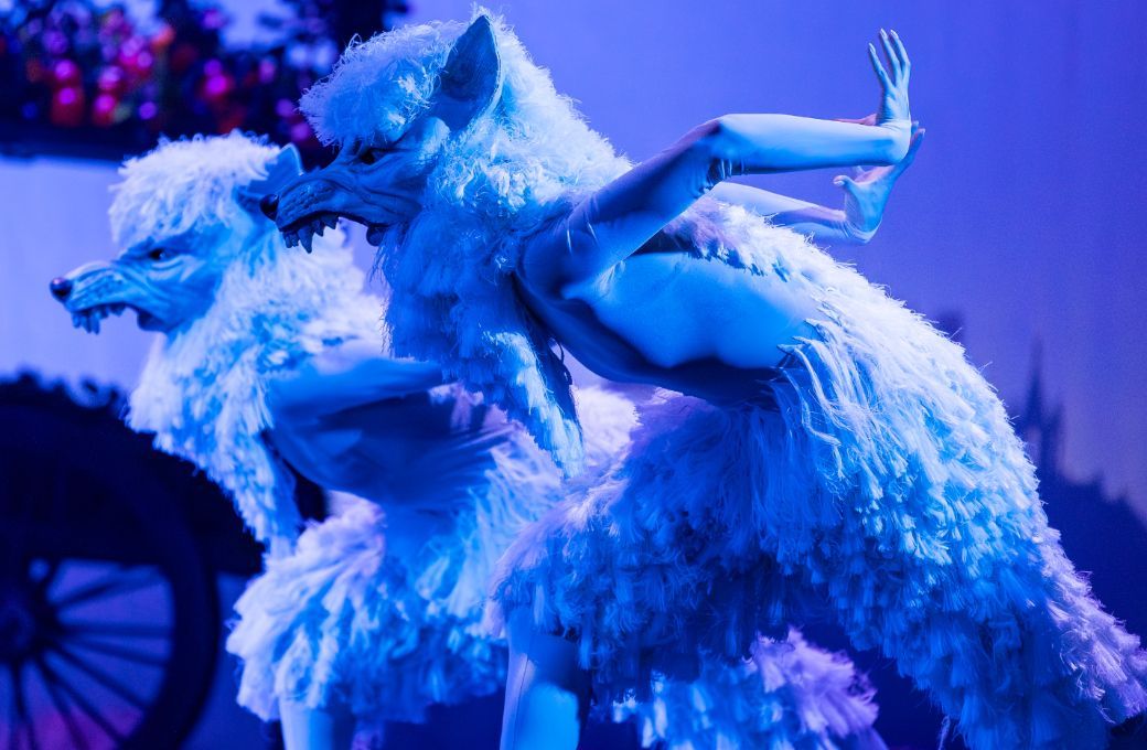 Snow Wolves in Christopher Hampson's <i>The Snow Queen</i> &copy; Andy Ross