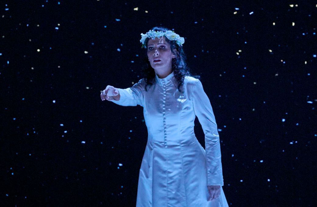 Adela Zaharia (Lucia) &copy; Wiener Staatsoper | Michael P&ouml;hn