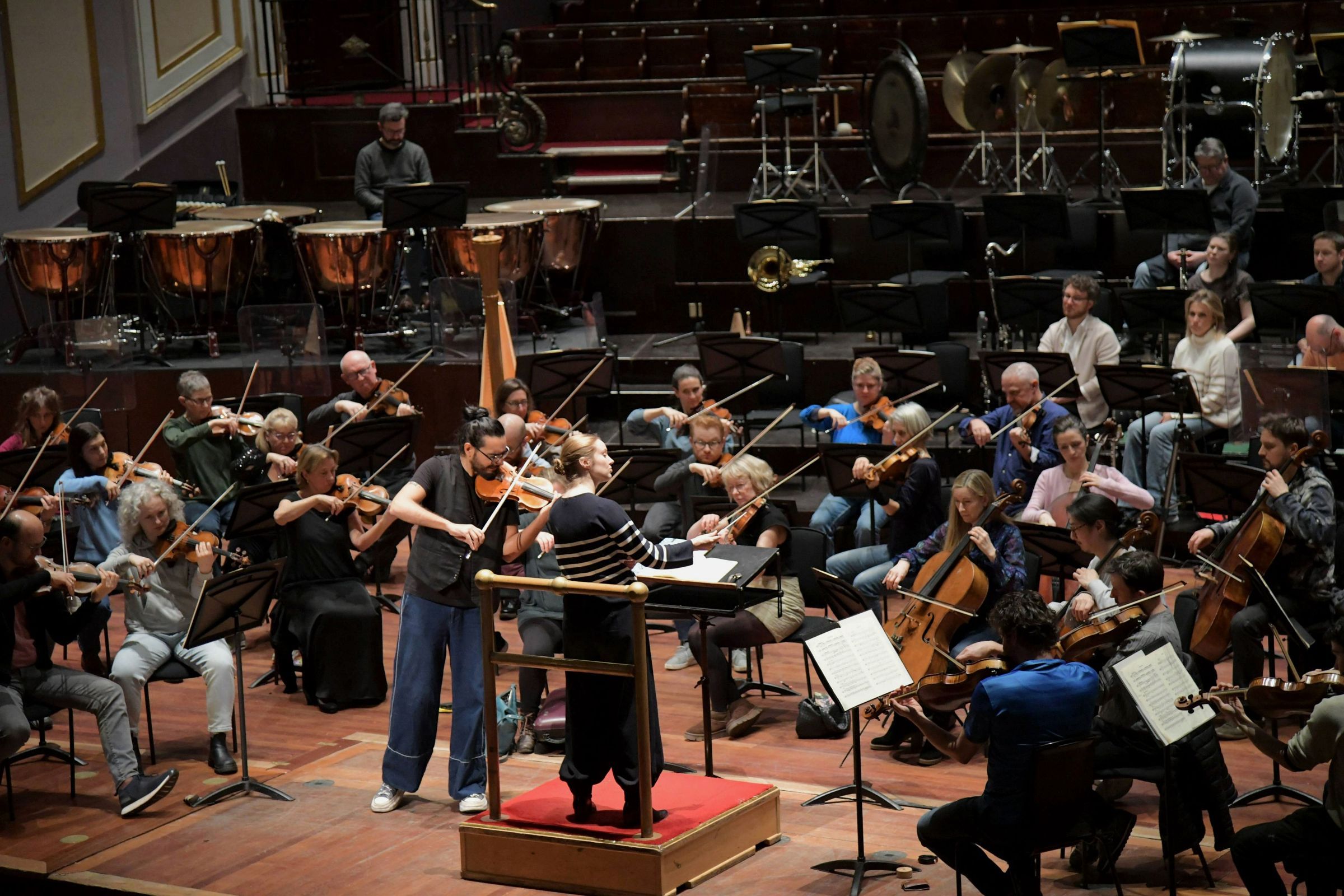 Nemanja Radulović and Giedrė Šlekytė in rehearsal with the RSNO &copy; RSNO | Clara Cowen
