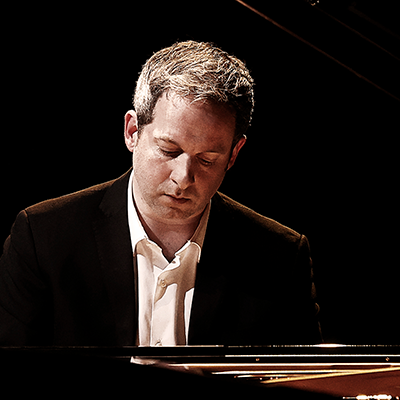 &copy; Caroline Doutre