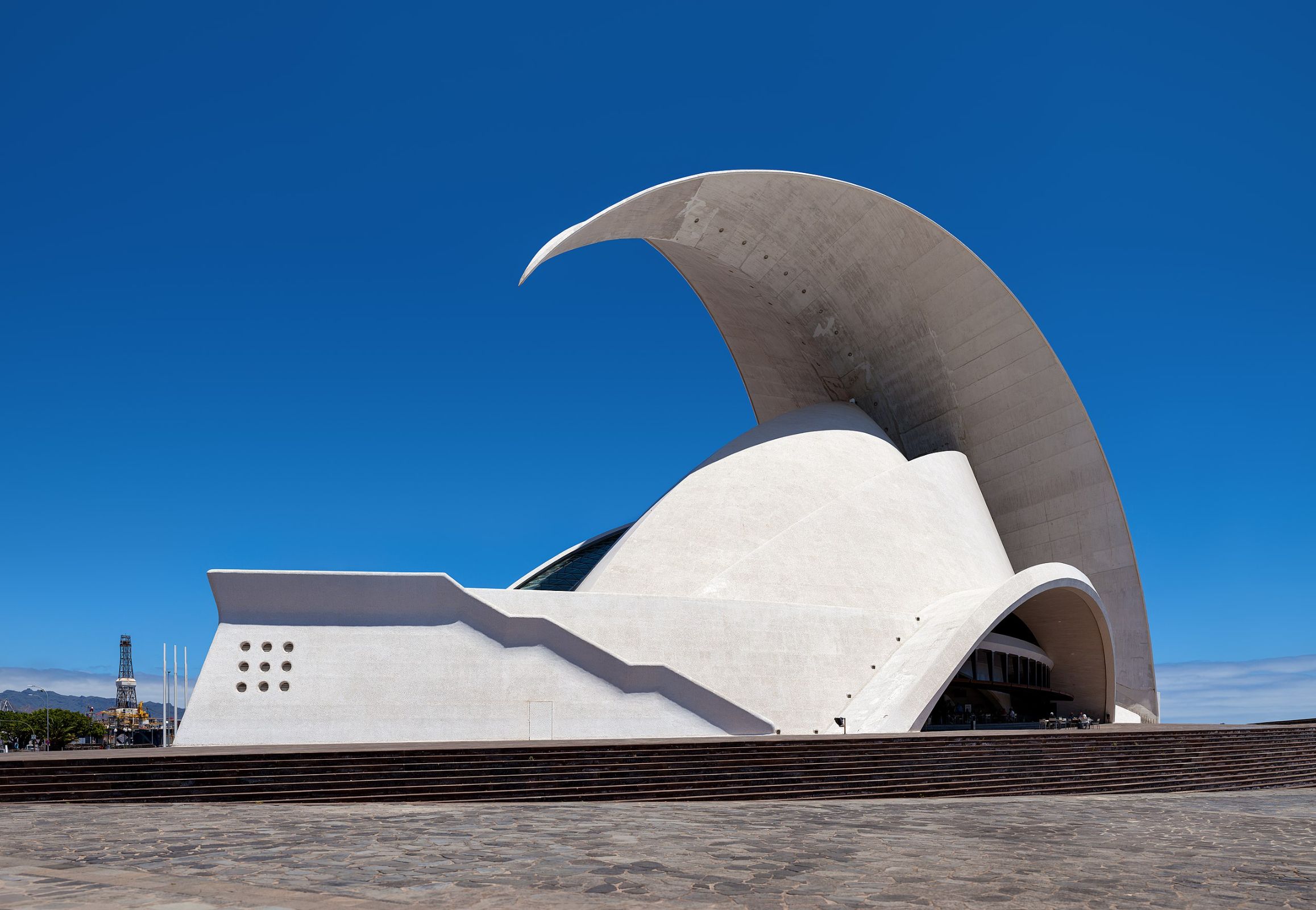 Auditorio de Tenerife &copy; Thomas Wolf, www.foto-tw.de (CC BY-SA 3.0 DE)
