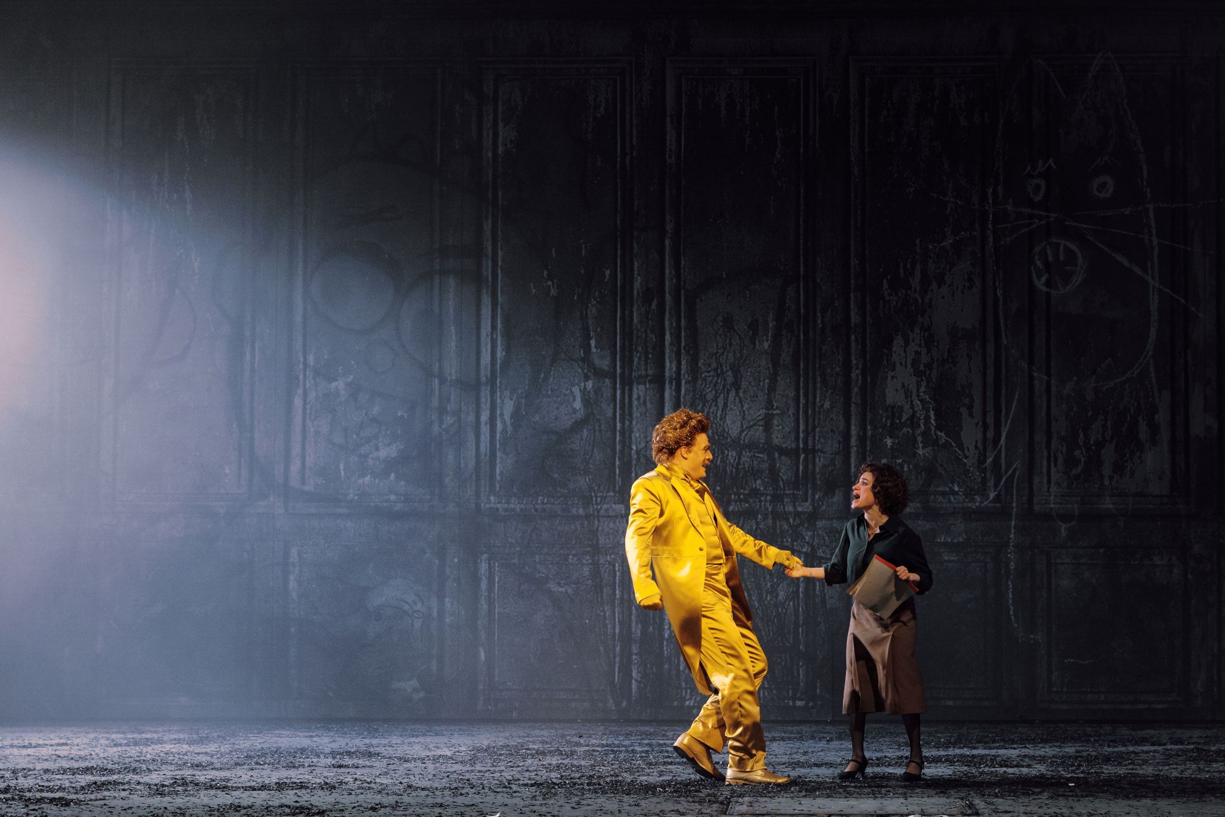 Daniel Schmutzhard (Johann Strauss) and Juliette Khalil (Ida Grünwald) &copy; Marco Sommer | Volksoper Wien