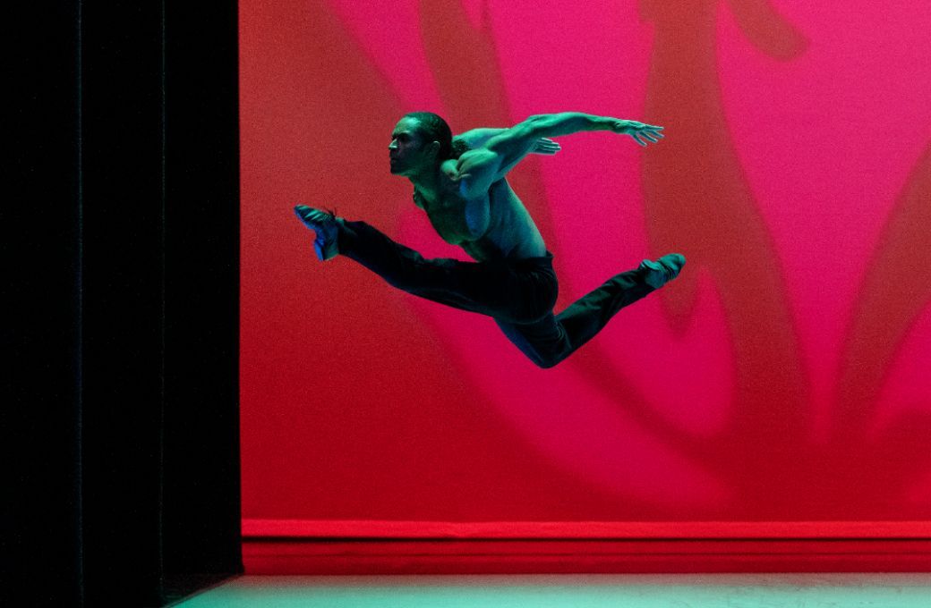 AAADT's James Gilmer in Alvin Ailey's <i>Revelations</i> &copy; Paul Kolnik