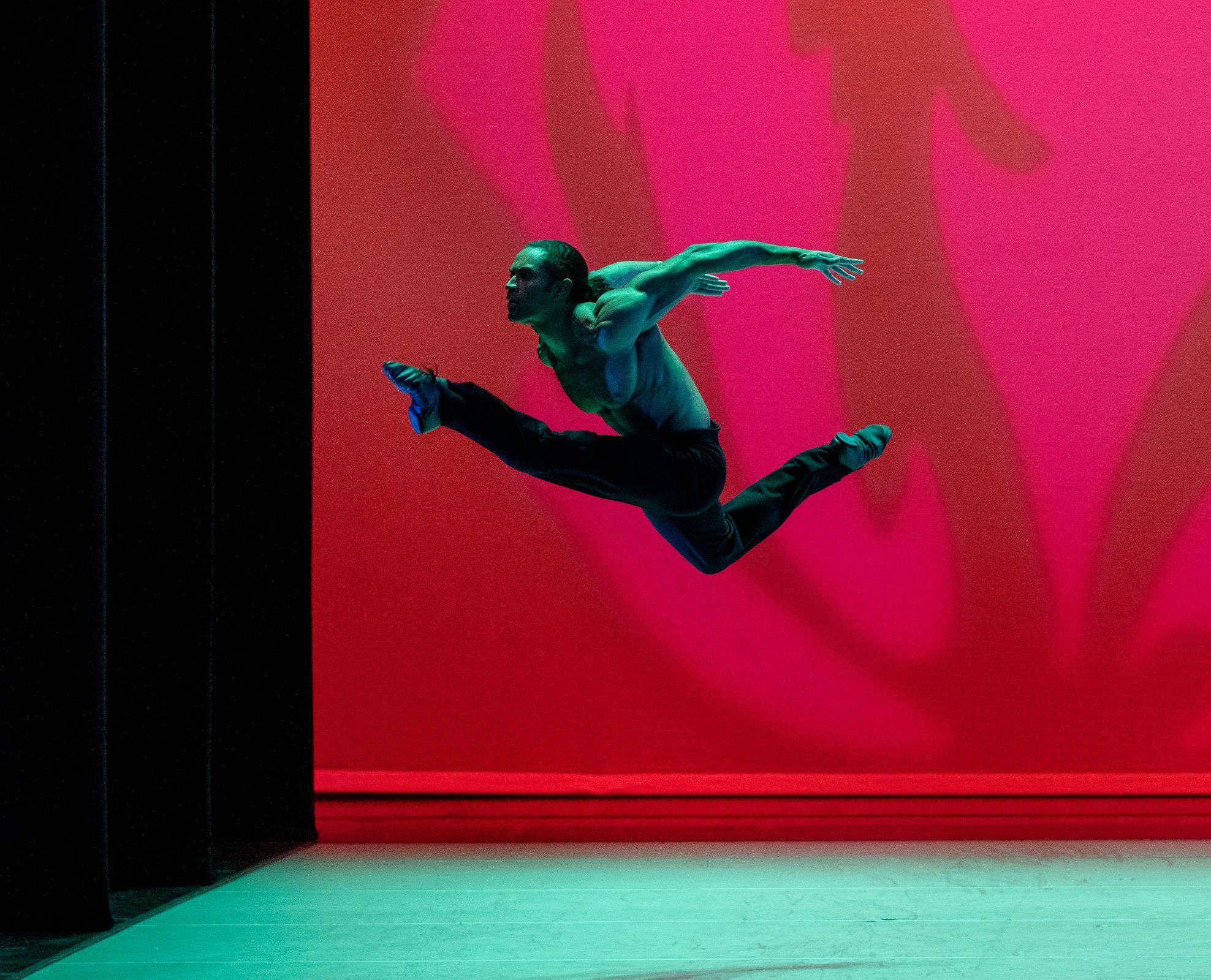 AAADT's James Gilmer in Alvin Ailey's <i>Revelations</i> &copy; Paul Kolnik