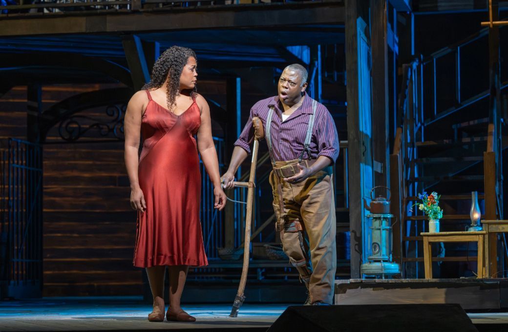Brittany Renee (Bess) and Alfred Walker (Porgy) © Richard Termine | Met Opera