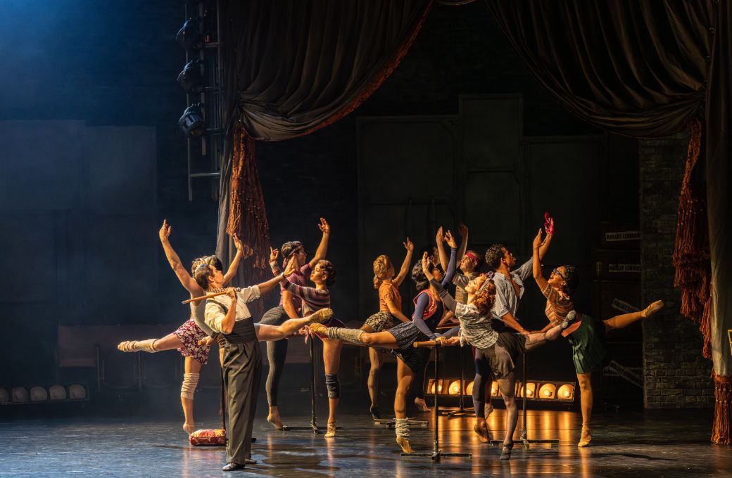 New Adventures in Matthew Bourne's <i>The Red Shoes</i> © Johan Persson