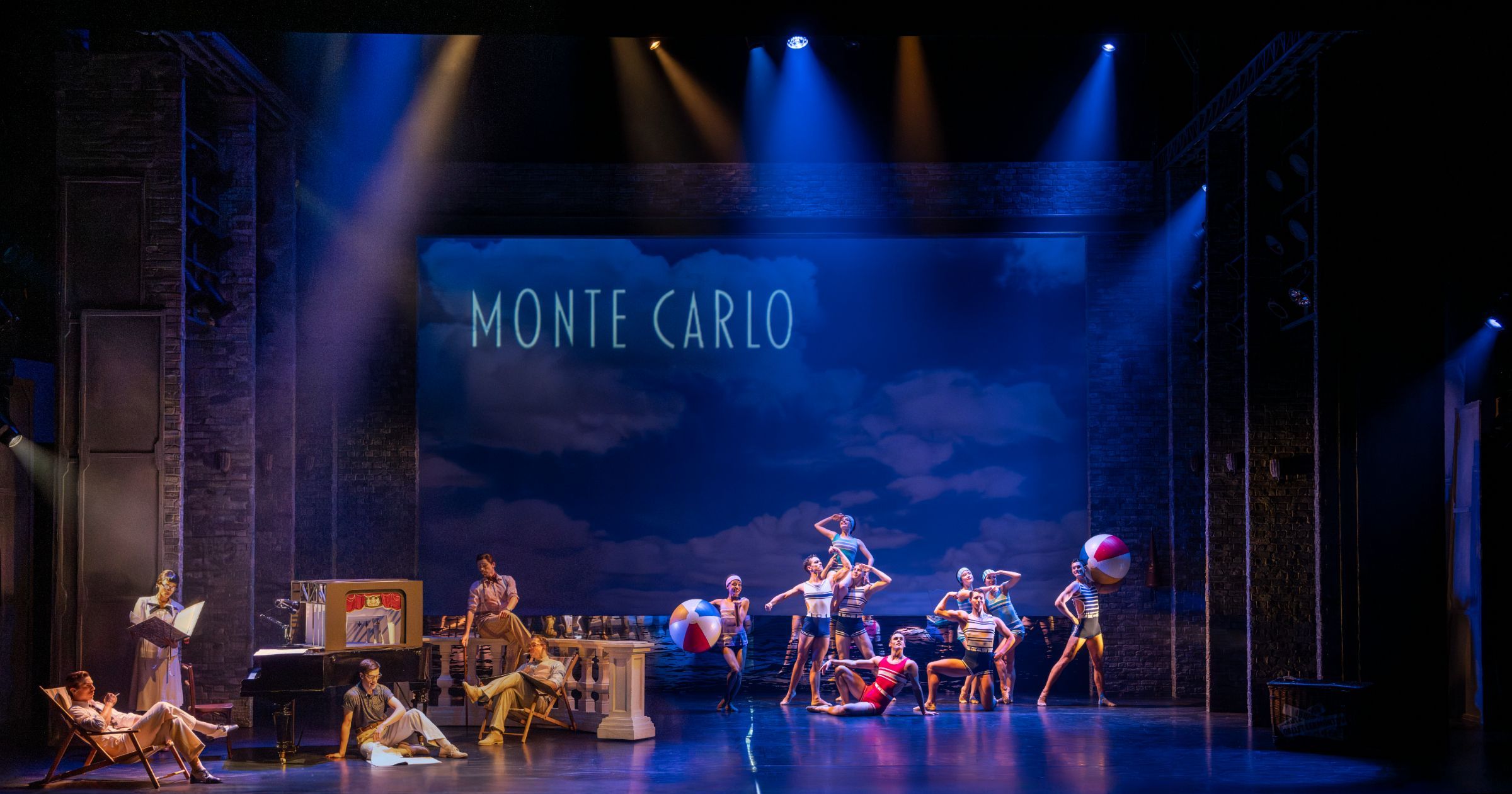 New Adventures in Matthew Bourne's <i>The Red Shoes</i> © Johan Persson