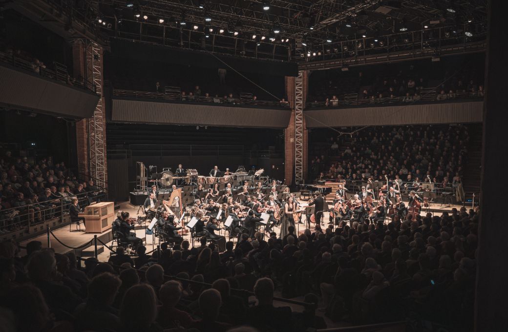 Marianne Crebassa dans les <i>Kindertotenlieder</i> © Romain Alcaraz