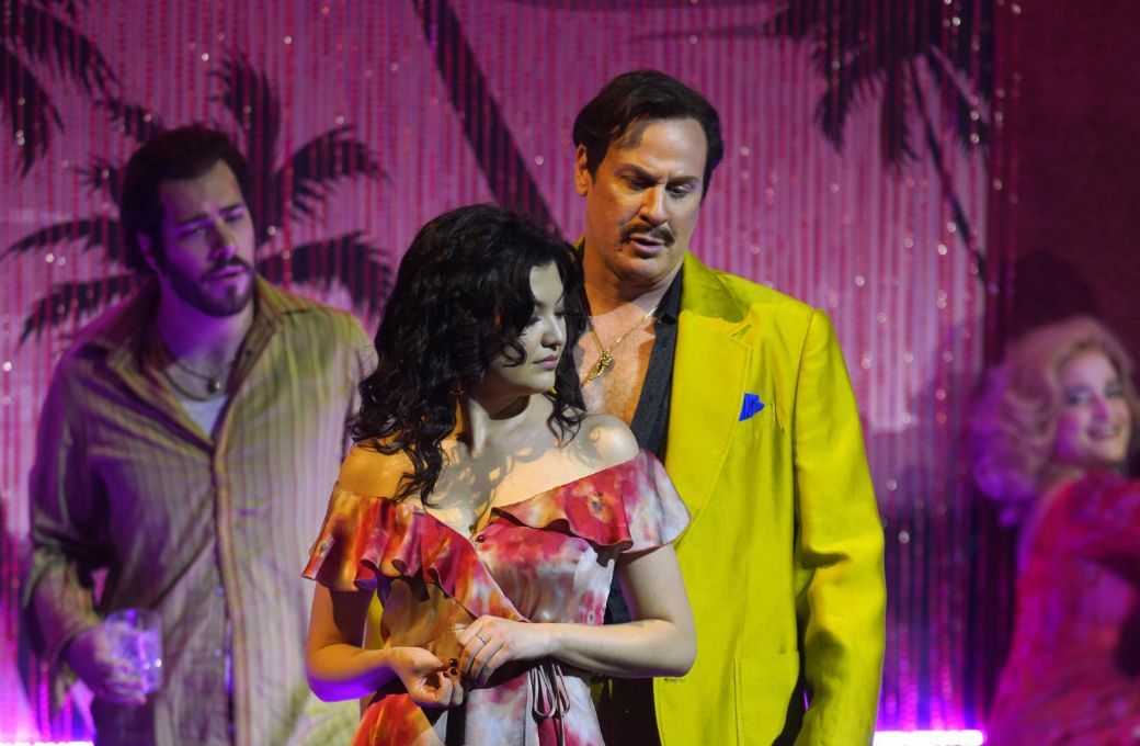 Aigul Akhmetshina (Carmen) y Lucas Meachem (Escamillo) © Javier del Real | Teatro Real