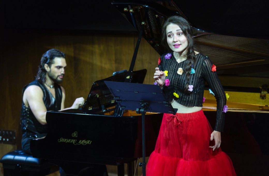 Kunal Lahiry (piano) y Fleur Barron (mezzosoprano) &copy; Laura M Lombard&iacute;a | Fundaci&oacute;n Victoria de Los &Aacute;ngeles