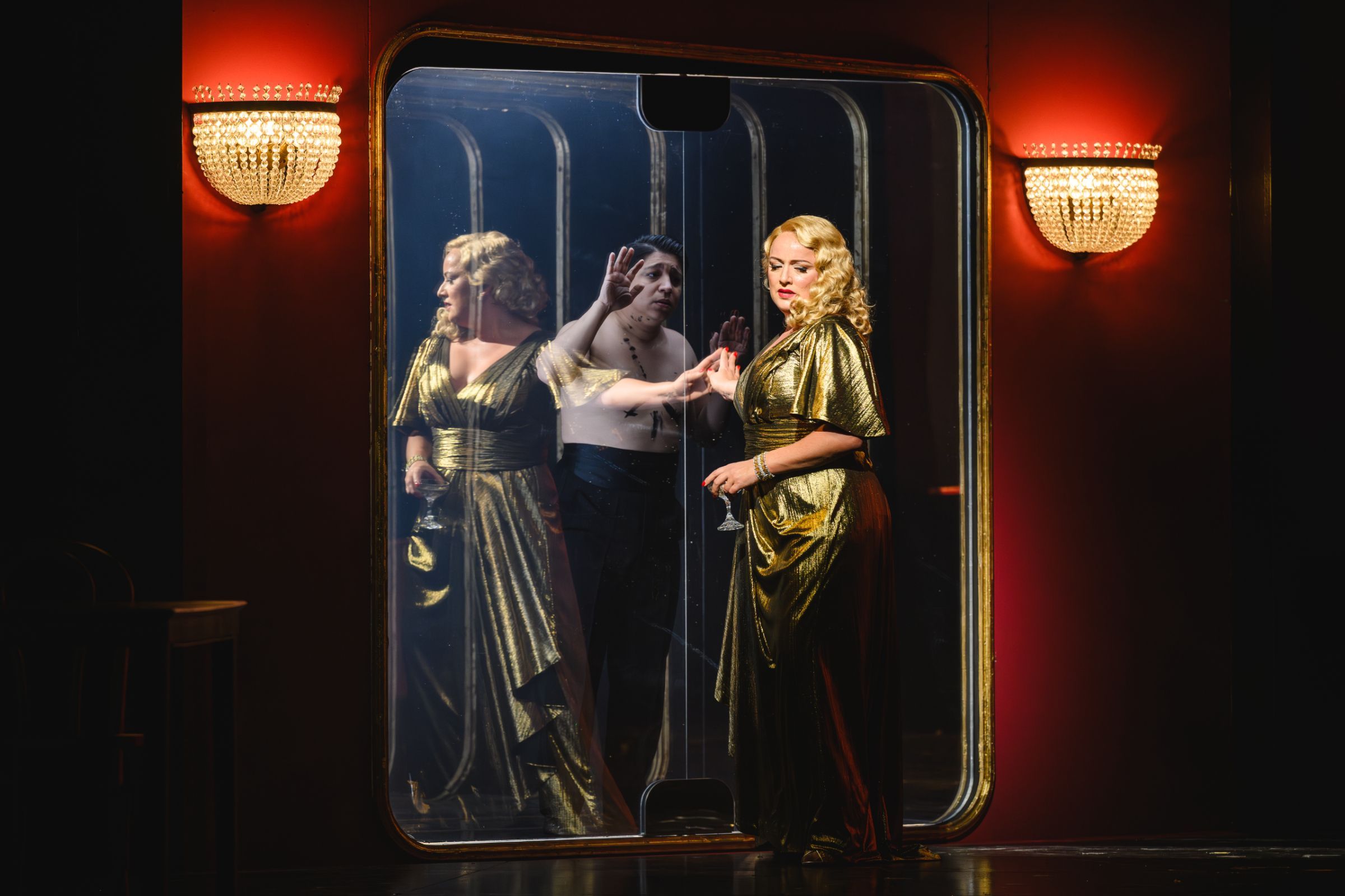 <i>Les Contes d'Hoffmann</i> à l'Opéra de Lyon &copy; Paul Bourdrel