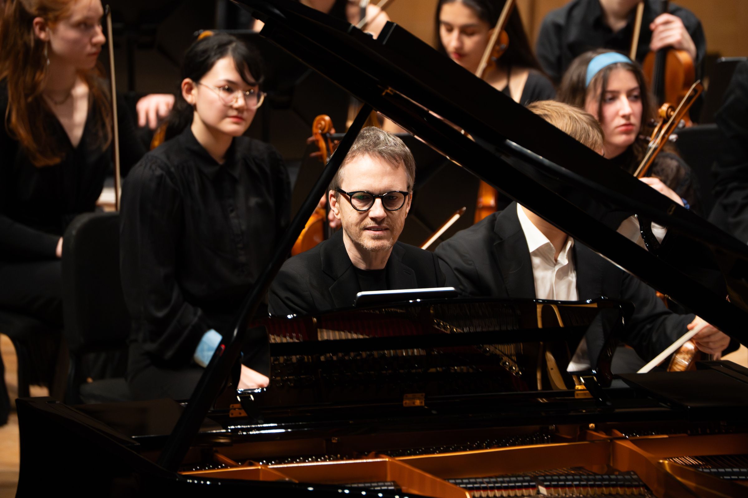 Alexandre Tharaud et l'OFJ à Bozar &copy; Marion Rousseau