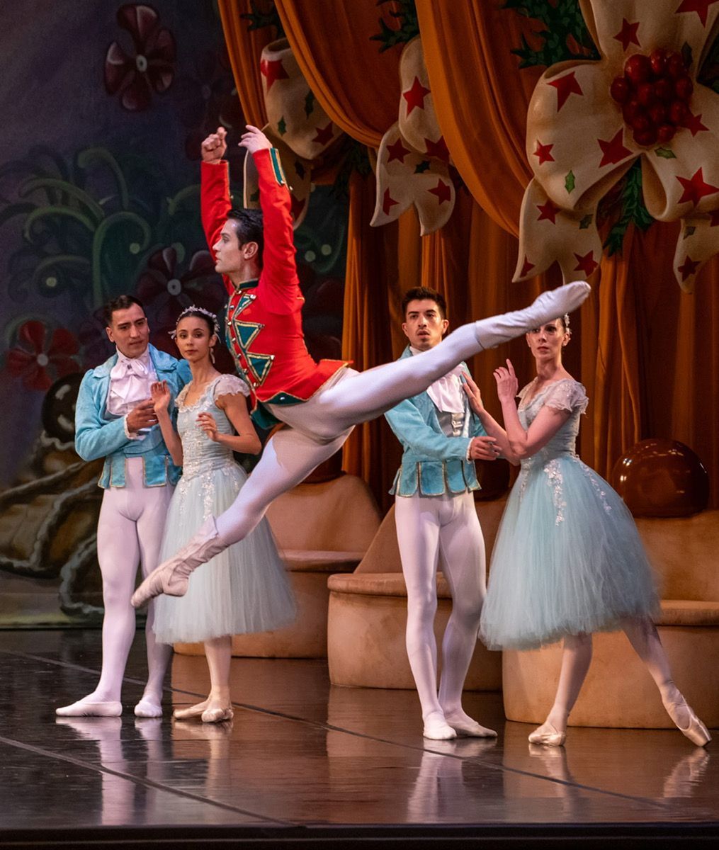 Lucas Erni as The Nutcracker Prince in Silvia Bazilis&rsquo; <i>The Nutcracker</i> &copy; Carlos Villamayor