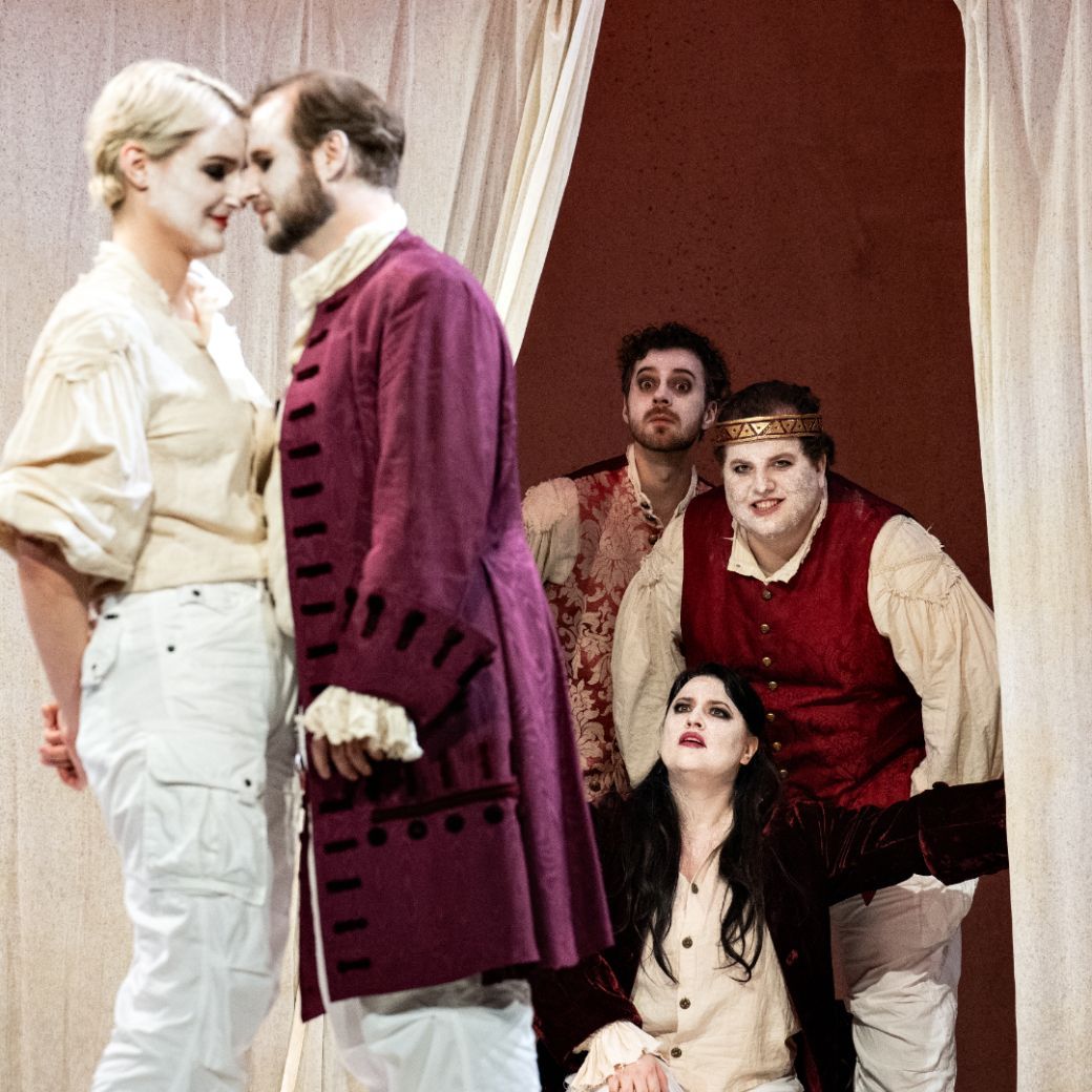 Amber Fasquelle, Stefan Sbonnik (Alcibiades), Jakob Kleinschrot, Dora Pavl&iacute;kov&aacute;, Fritz Spengler &copy; Susanne Reichardt