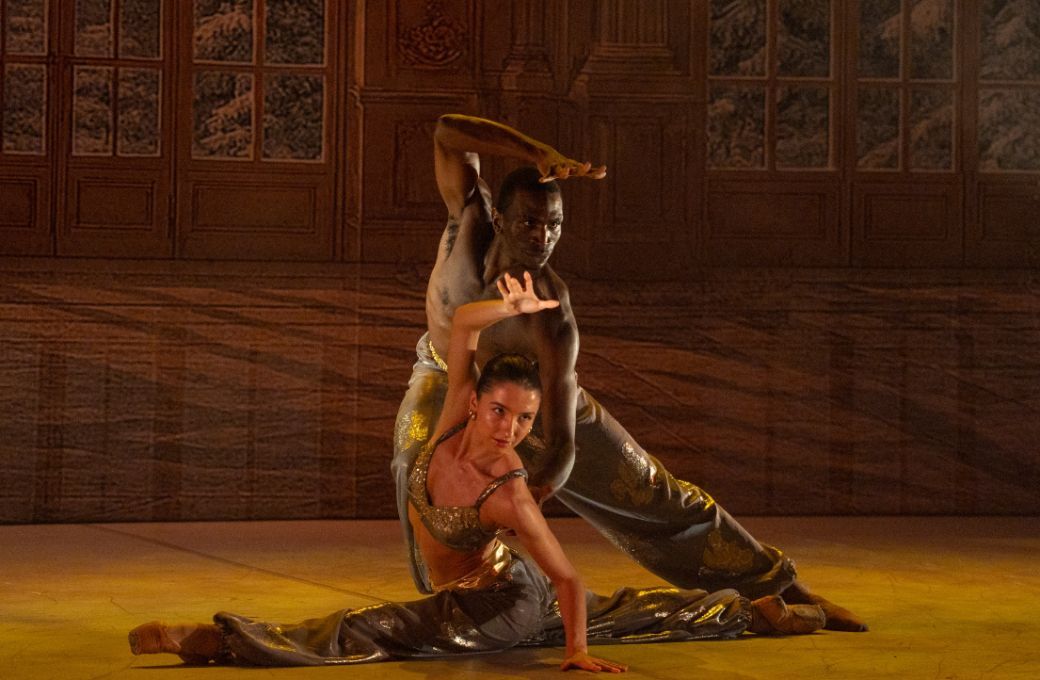Leila Wright and Nicholas Isiah King Rose in the Coffee Pot in <i>The Nutcracker</i> &copy; Andrej Uspenski