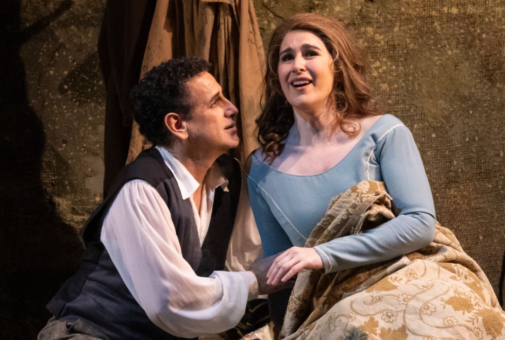Juan Diego Fl&oacute;rez (Rodolfo) and Nicole Car (Mim&igrave;) &copy; Wiener Staatsoper | Stephan Br&uuml;ckler