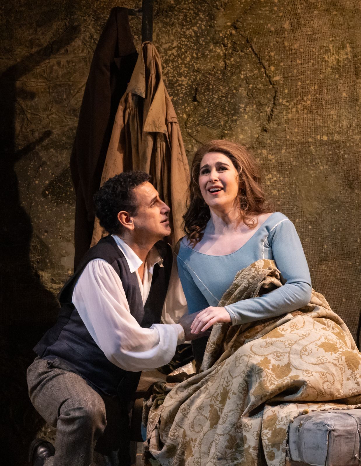 Juan Diego Flórez (Rodolfo) and Nicole Car (Mimì) &copy; Wiener Staatsoper | Stephan Brückler