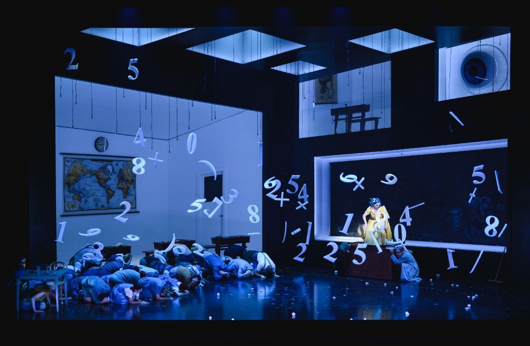 Deuxi&egrave;me acte des <i>Contes d'Hoffmann</i> &agrave; l'Op&eacute;ra de Lyon &copy; Paul Bourdrel