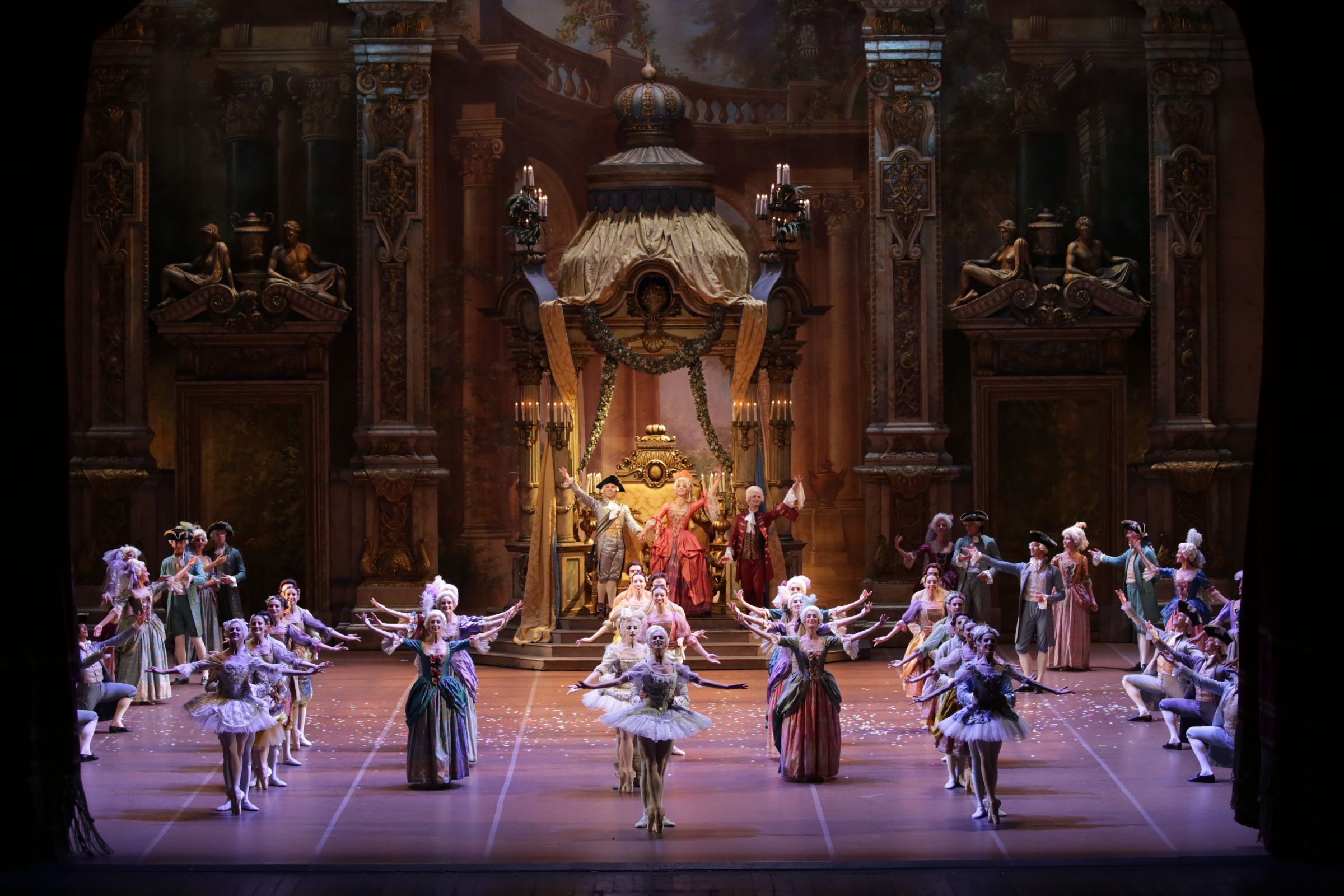 Teatro alla Scala in Rudolf Nureyev's <i>The Sleeping Beauty</i> &copy; Teatro alla Scala
